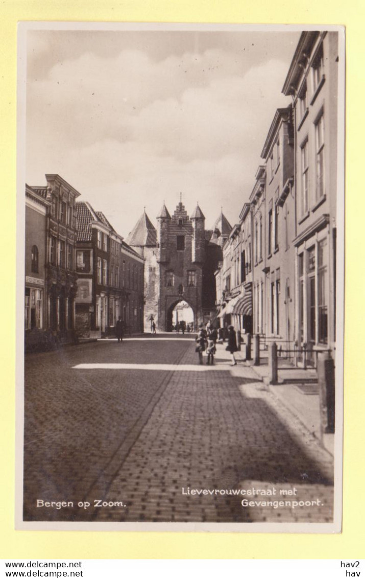 Bergen Op Zoom Lievevrouwestraat 1931 RY18639 - Bergen Op Zoom