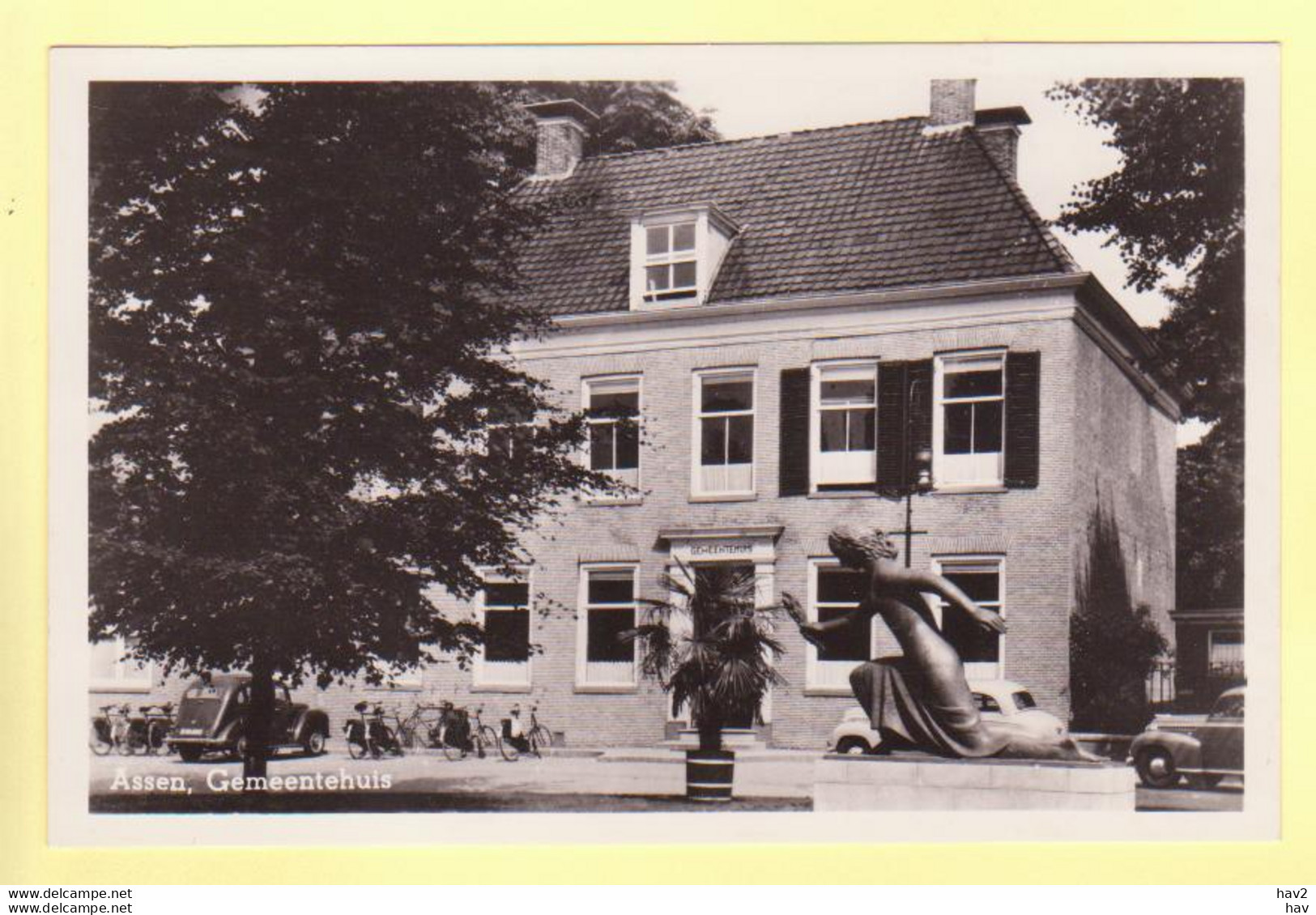 Assen Gemeentehuis, Beeld  RY18390 - Assen