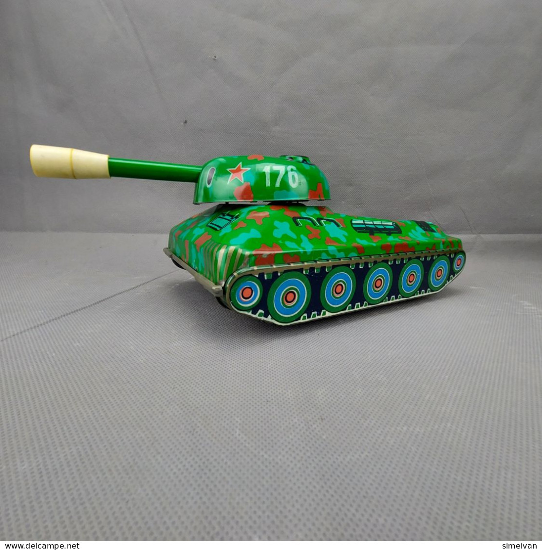 Vintage Collectible Tin Toy Soviet USSR Battery Operated Military Tank #0309 - Panzer