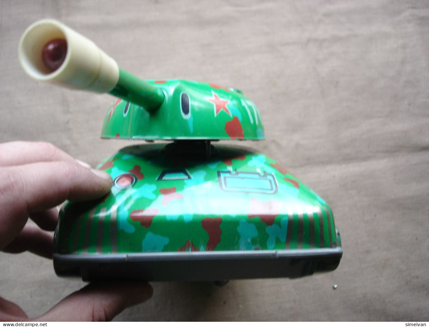 Vintage Collectible Tin Toy Soviet USSR Battery Operated Military Tank #0309