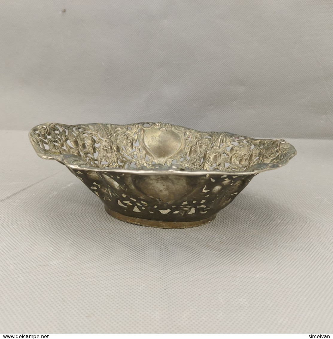 Beautiful Vintage Fruit Bowl Table Center Very Ornate Antique #0367 - Borden