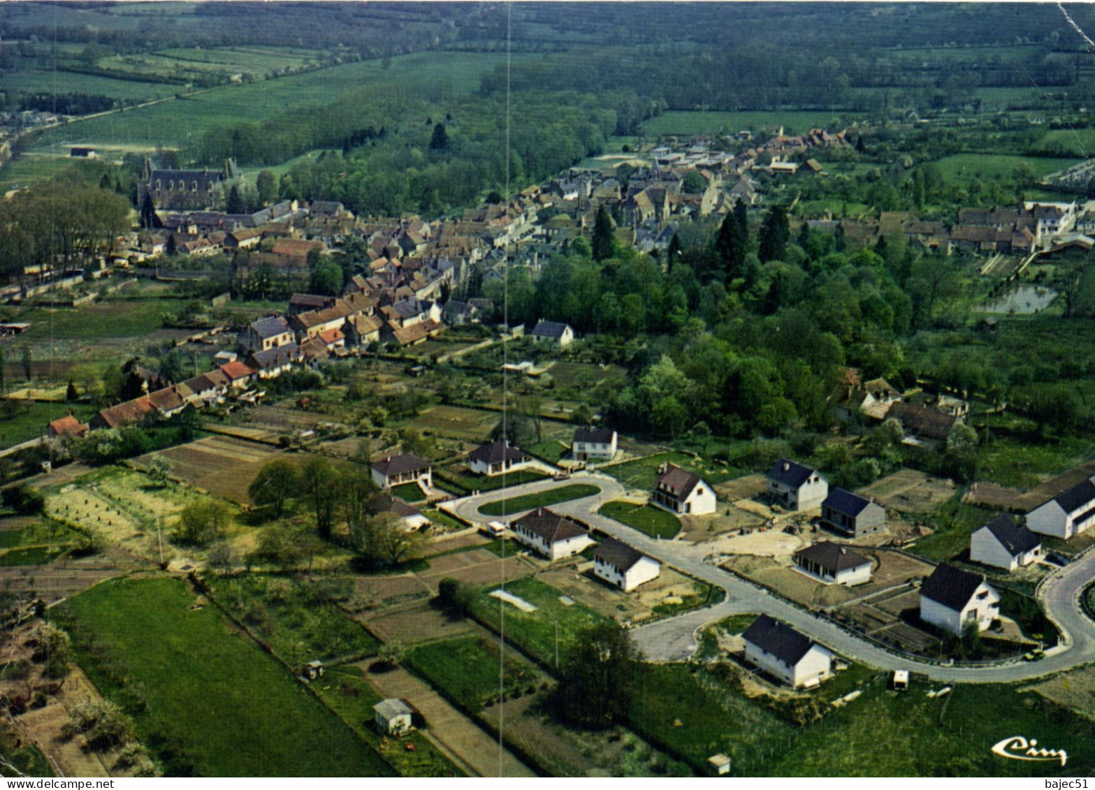 Saint Amand En Puisaye - Saint-Amand-en-Puisaye