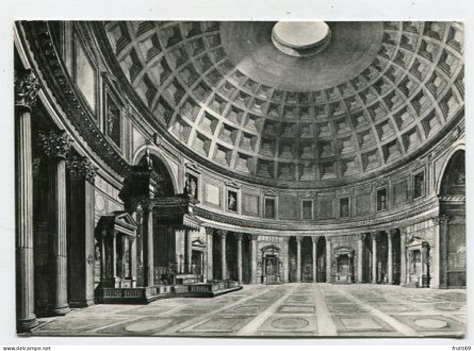 AK152142 ITALY - Roma - Pantheon - Interno - Panthéon