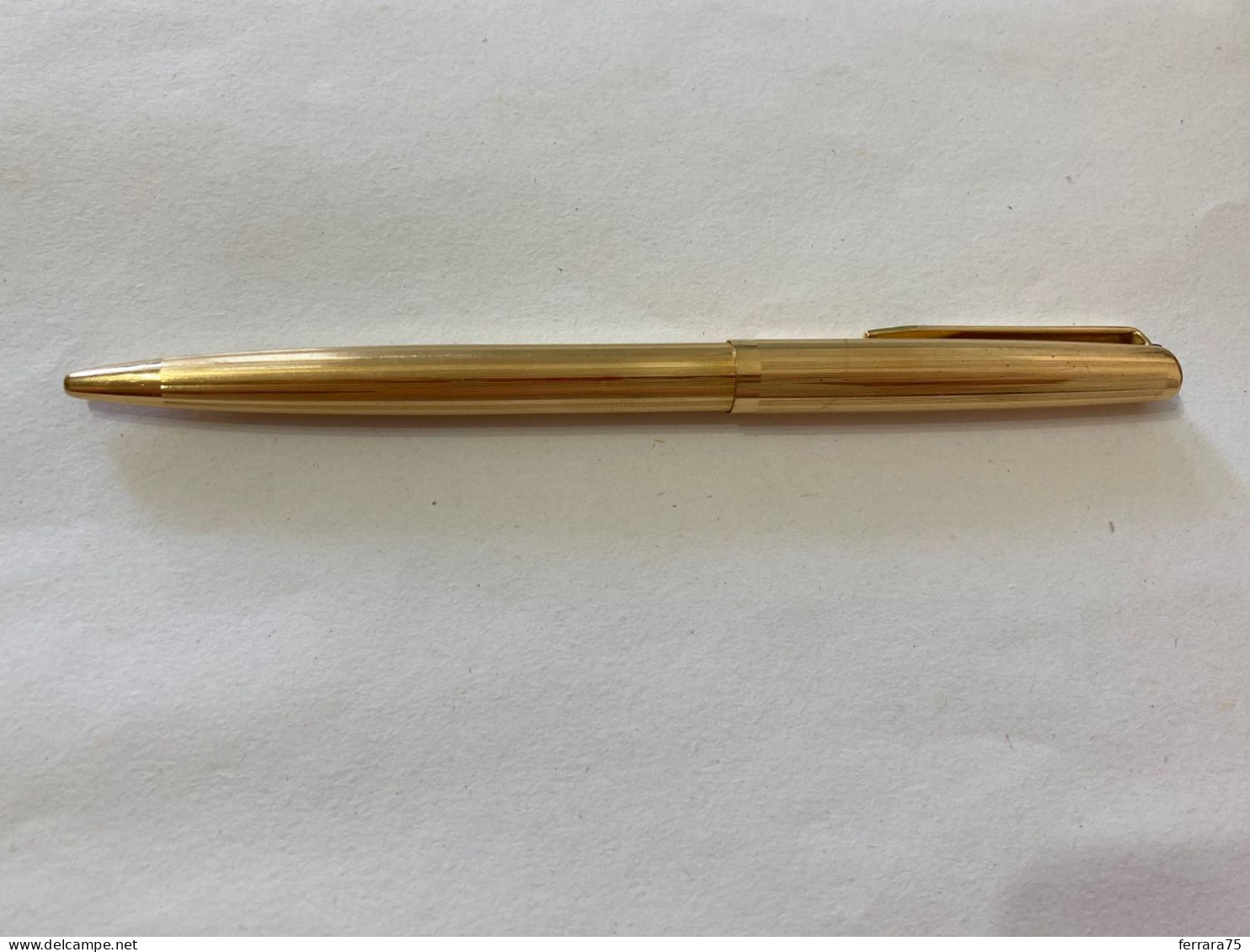 PENNA A SFERA AURORA INTERNATIONAL PLACCATO ORO 22 KT CON CUSTODIA(SCRIVE BLU). - Pens