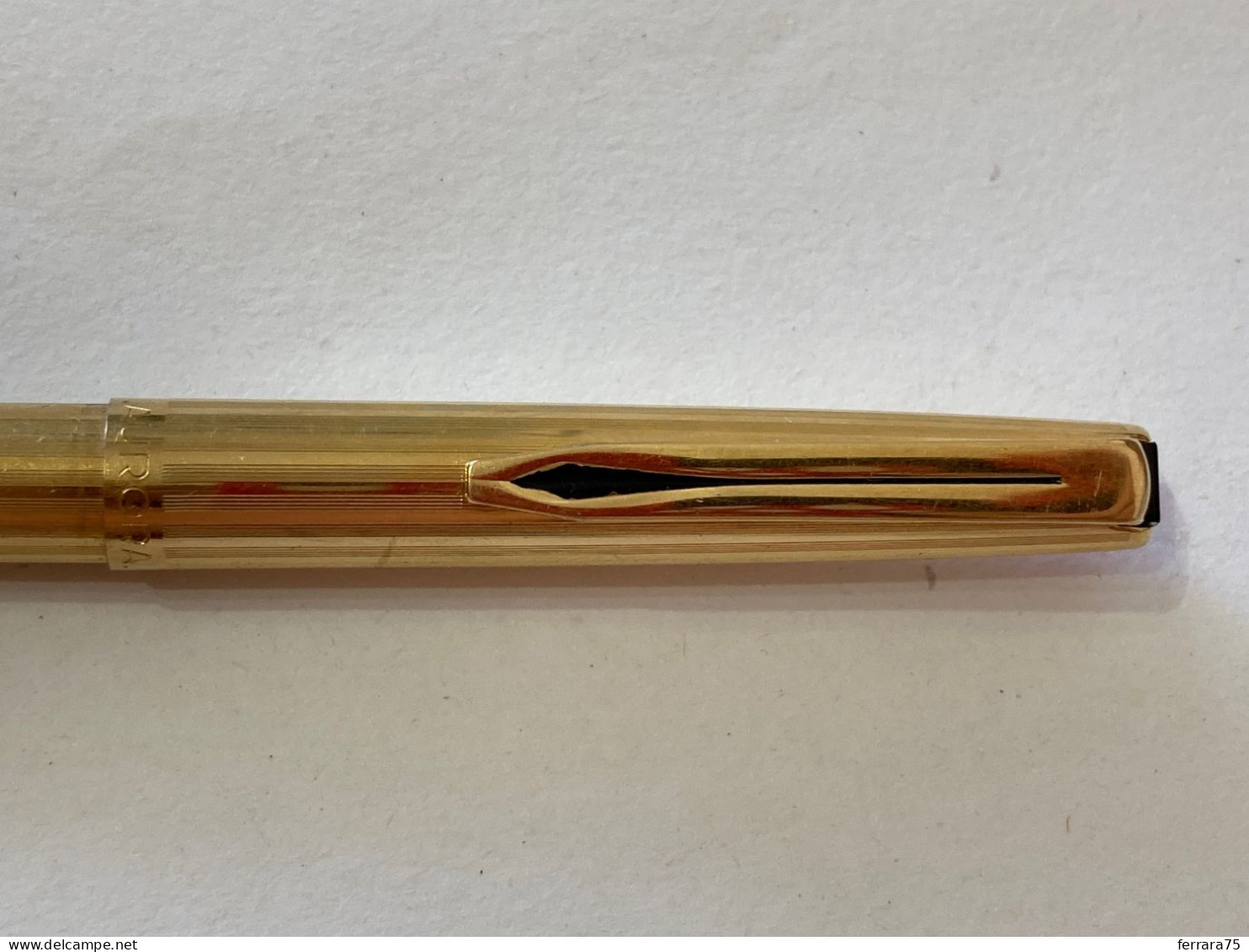 PENNA A SFERA AURORA INTERNATIONAL PLACCATO ORO 22 KT CON CUSTODIA(SCRIVE BLU). - Pens