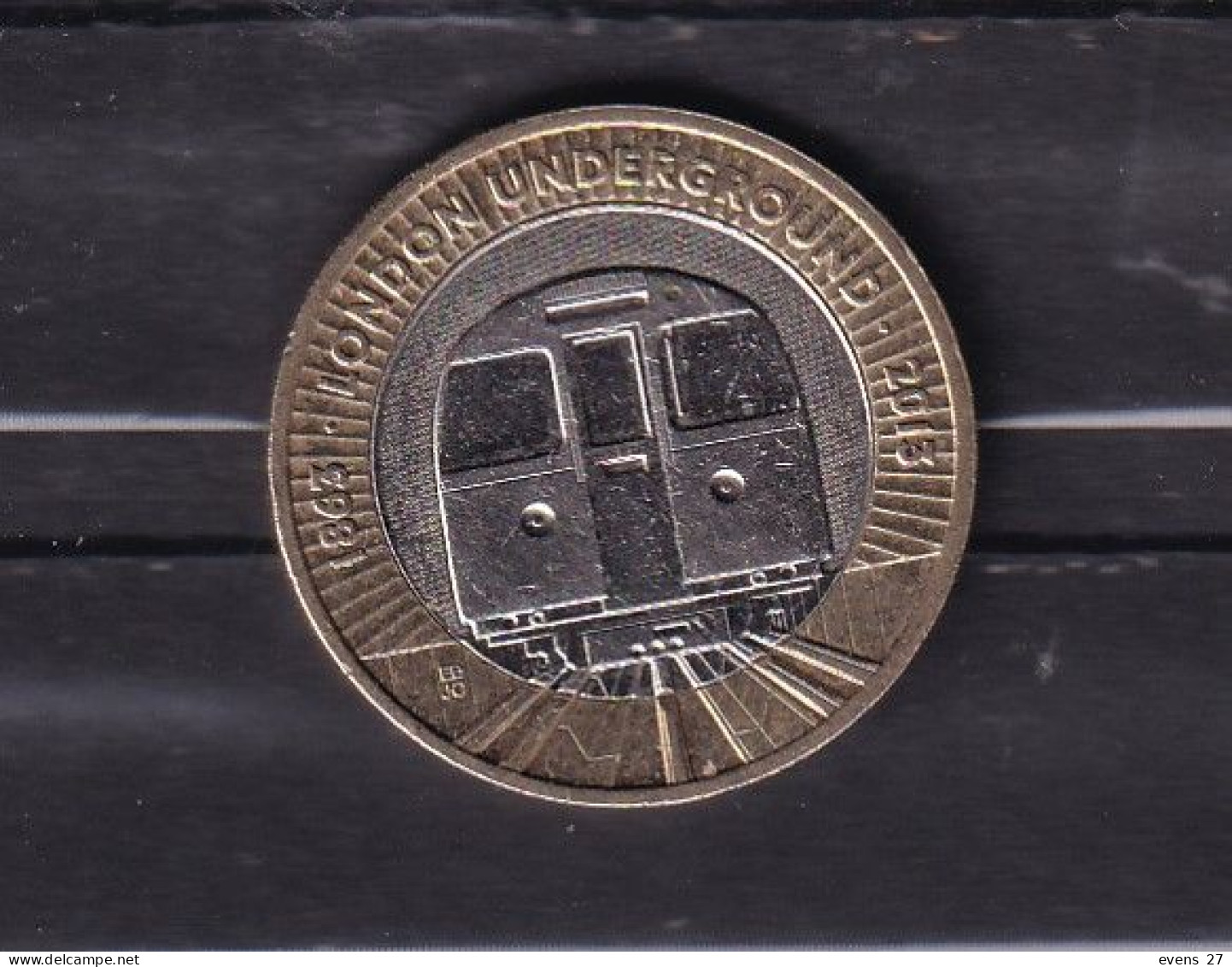 GREAT BRITAIN £2-2013  BI -METALLIC COIN LONDON UNDERGROUND TRAIN-CIRCULATED - 2 Pond