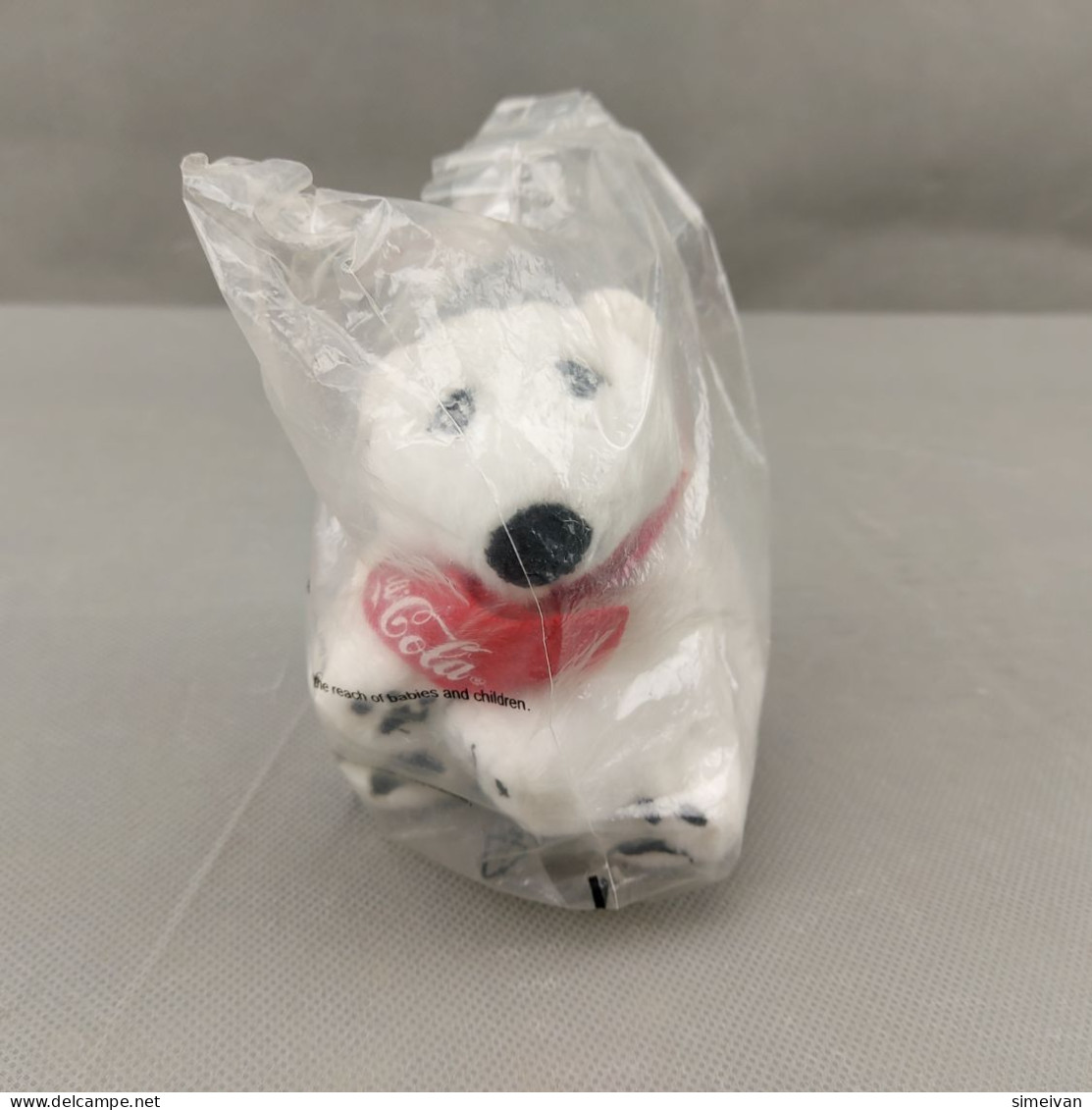 COCA COLA Limited Edition POLAR BEAR PLUSH TOY Red Scarf 10cm Tall #0601 - Peluches