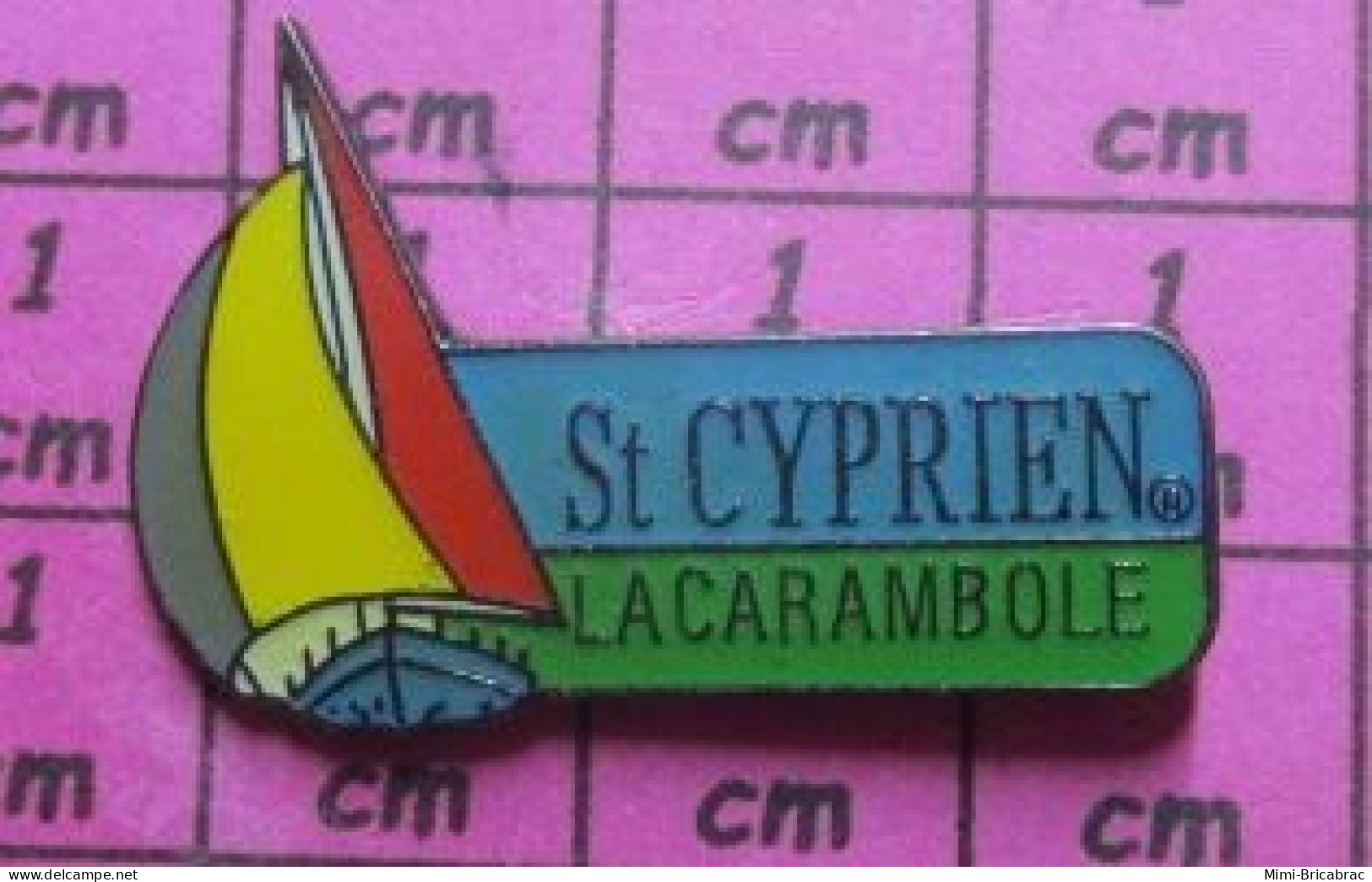 1115B Pin's Pins / Beau Et Rare / SPORTS / VOILE VOILIER REGATE ST CYPRIEN LA CARAMBOLE - Zeilen