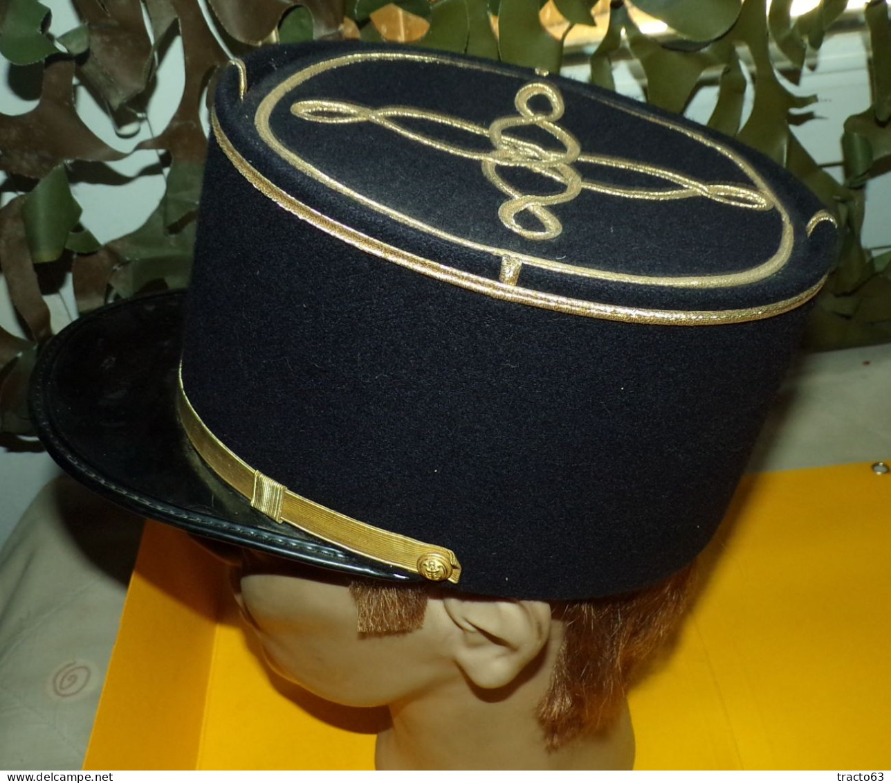 KEPI DES TROUPES COLONIALES AU GRADE D'ADJUDANT CHEF , TAILLE 55 FABRICATION  FRANCAISE ,BON  ETAT VOIR PHOTOS. POUR TOU - Headpieces, Headdresses