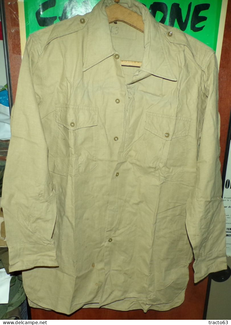 CHEMISE MILITAIRE DE L'ARMEE FRANCAISE DE 1950/60 ,Taille 3 L SOIT L EN CIVIL, DANS SON JUS  A NETTOYER PETITES TACHES , - Equipement