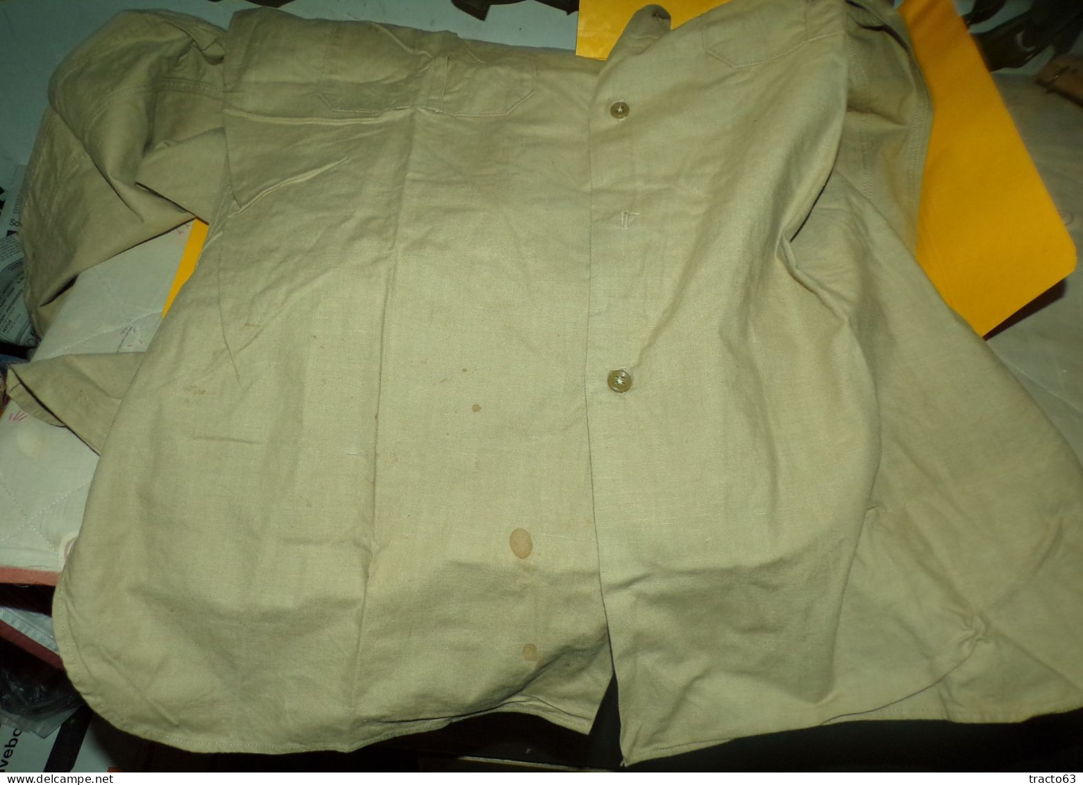 CHEMISE MILITAIRE DE L'ARMEE FRANCAISE DE 1950/60 ,Taille 3 L SOIT L EN CIVIL, DANS SON JUS  A NETTOYER PETITES TACHES , - Equipement