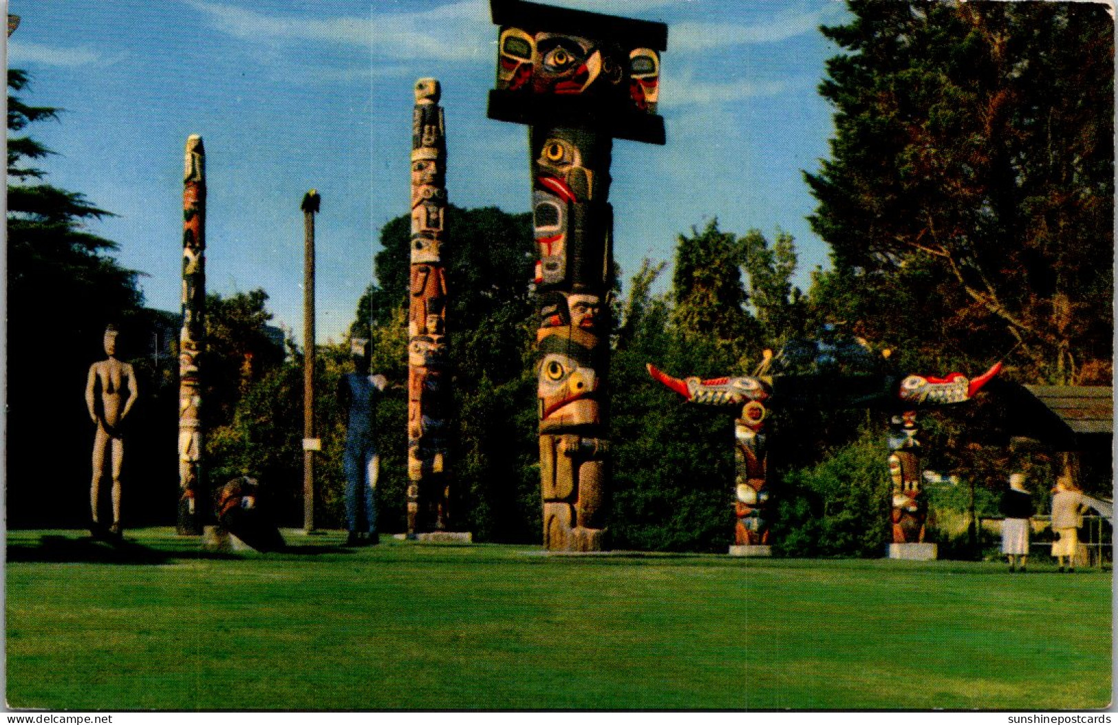 Canada Victoria Thunderbird Park Indian Totem Poles - Victoria