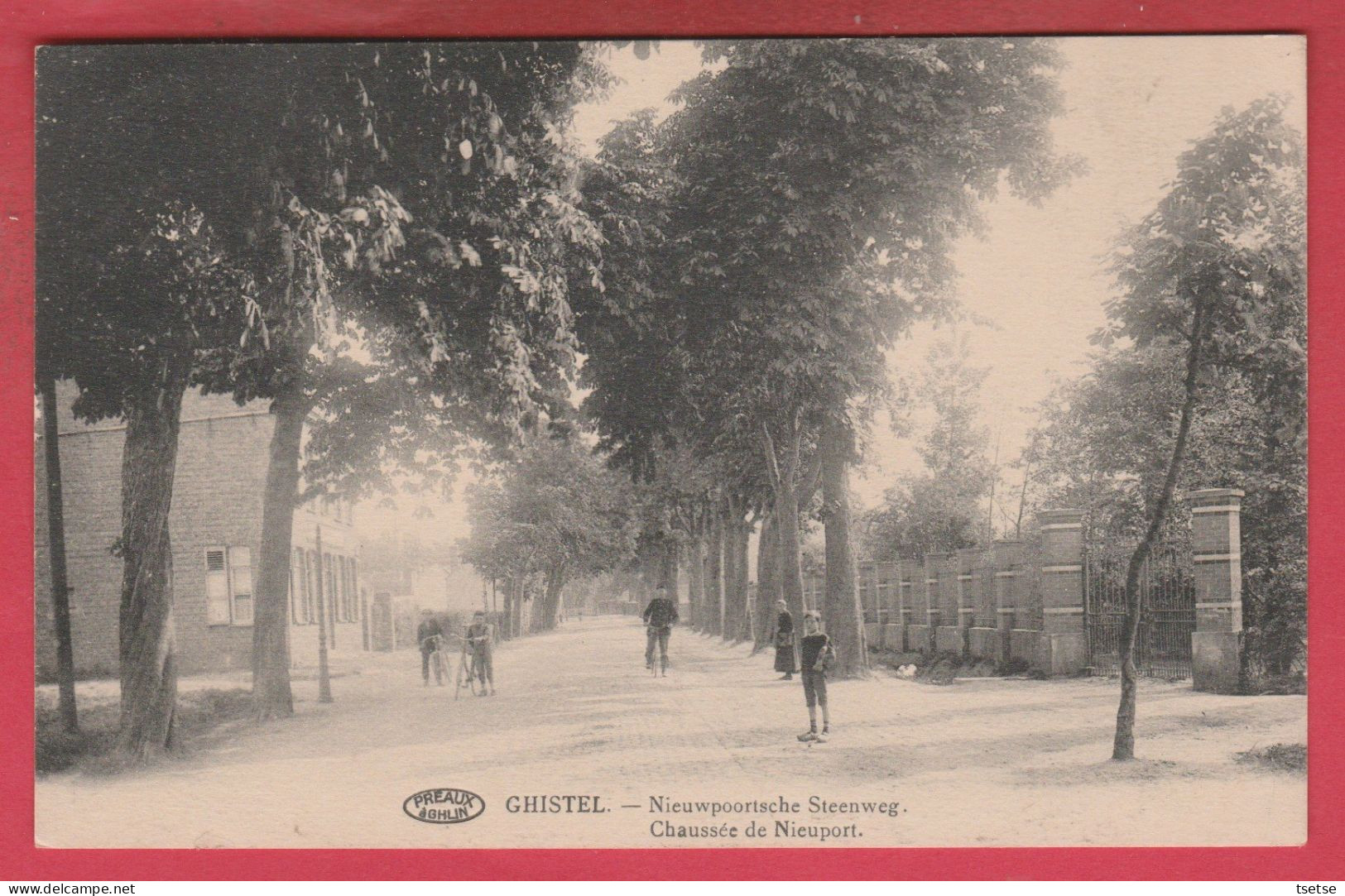 Gistel - Nieuwpoortsche Steenweg ... Geanimeerd - 1920 ( Verso Zien ) - Gistel