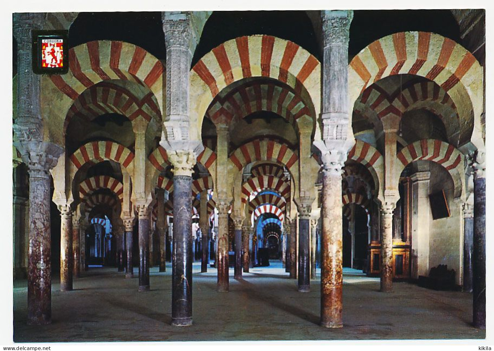 CPSM / CPM  10.5 X 15 Espagne (194) CORDOBA Cordoue Mezquita Catedral  Labyrinte De Colonnes - Córdoba