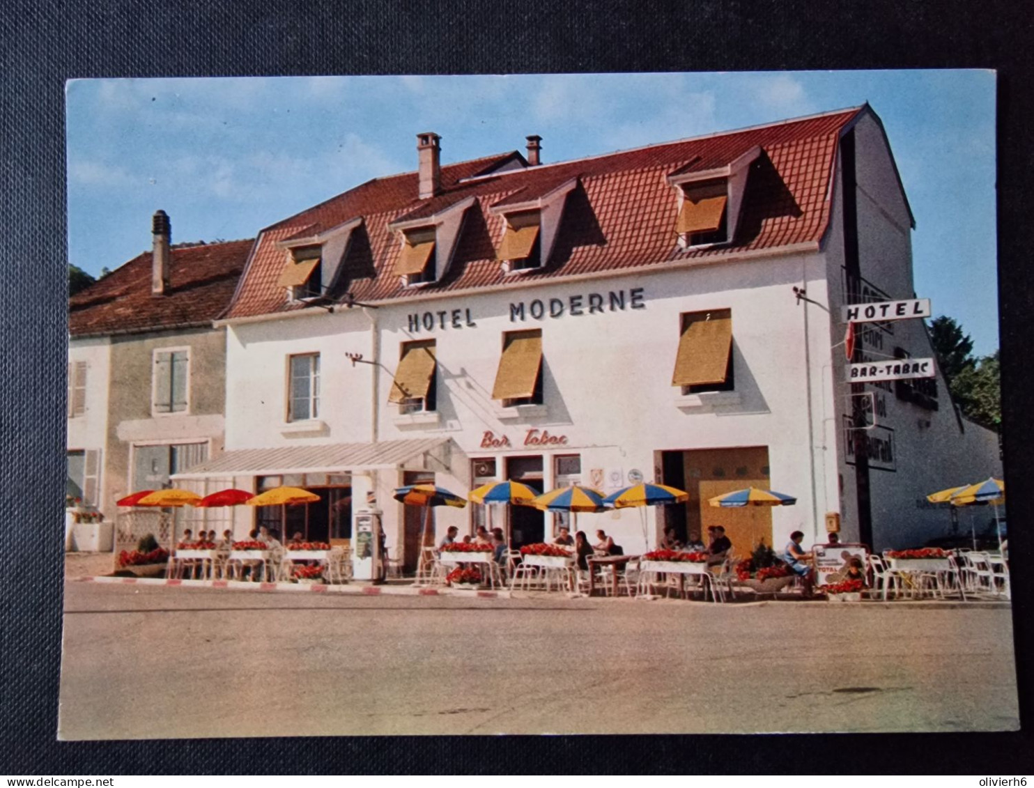 CP FRANCE (V2215D) MONTIGNY LE ROI (2 Vues) Hôtel Moderne Henri Maillot - Carrefour Des Nles - Montigny Le Roi