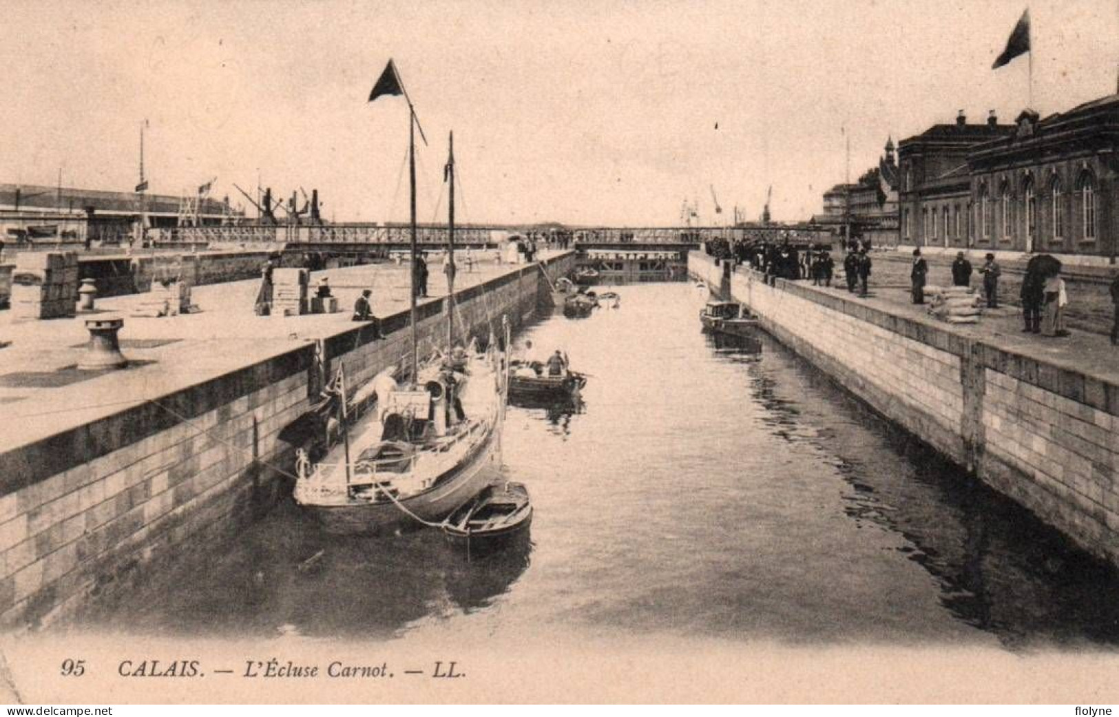 Calais - L'écluse Carnot - Bateau - Calais