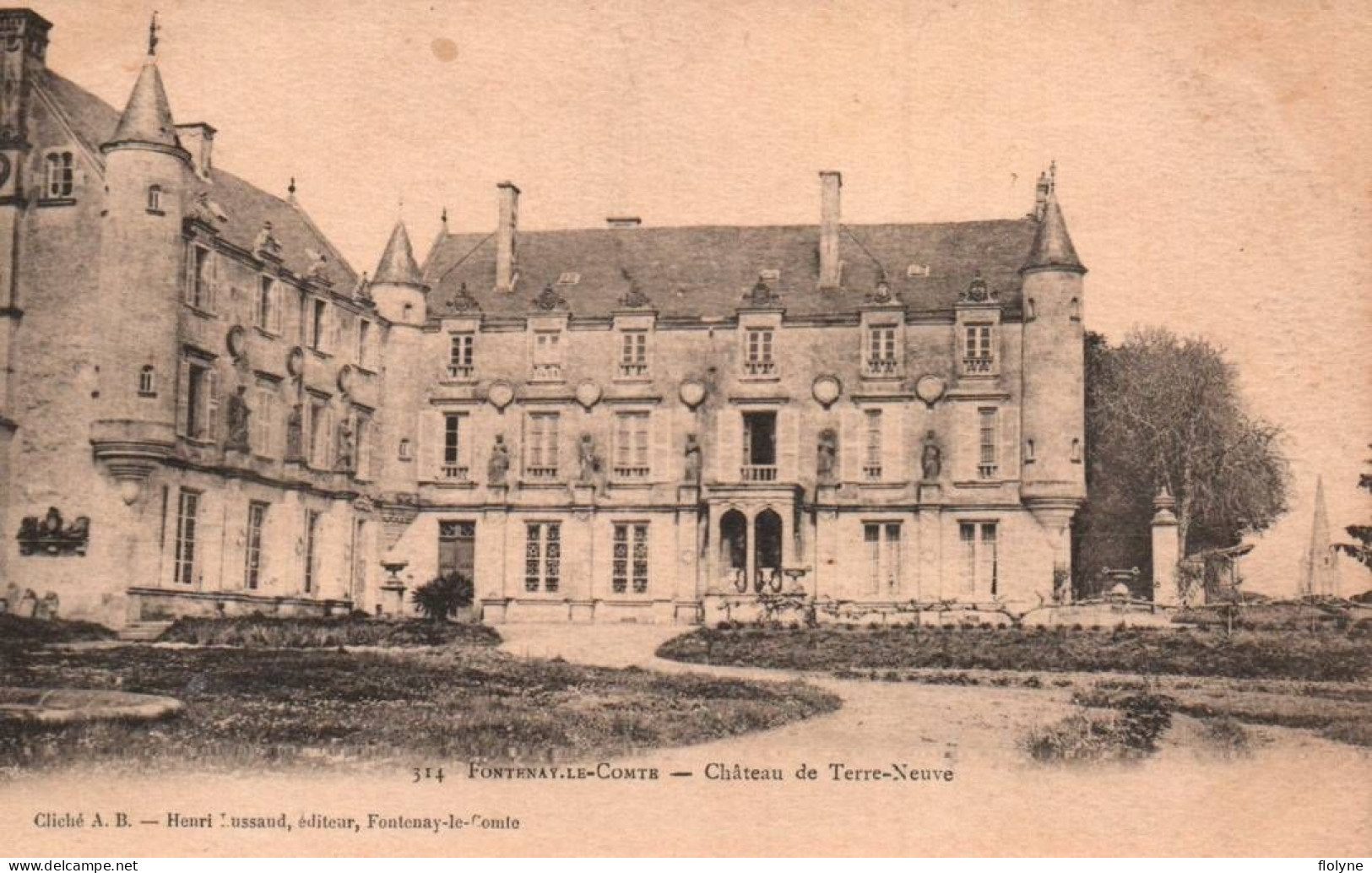 Fontenay Le Comte - Le Château De Terre Neuve - Fontenay Le Comte