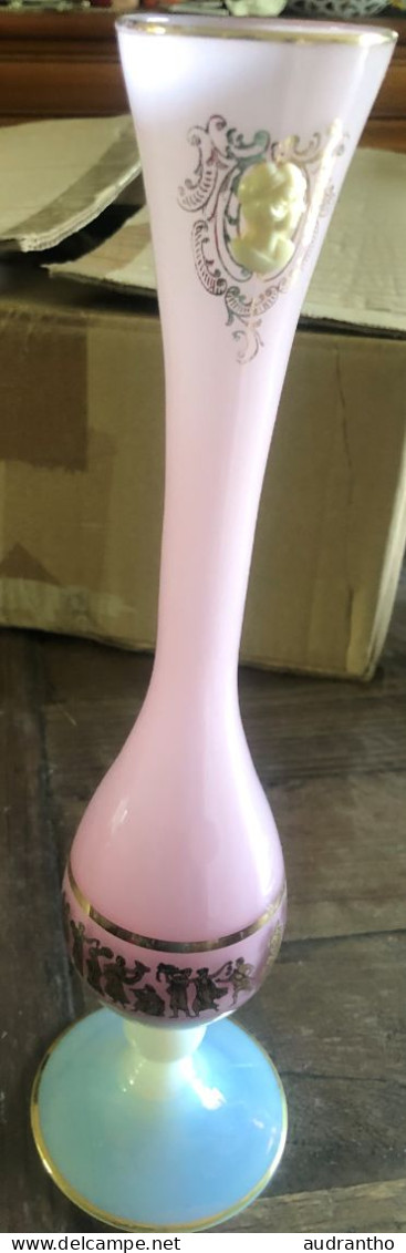 Ancien Vase Opaline Rose Pied Opalescent Camé Dorures H 29 Cm - Vasi