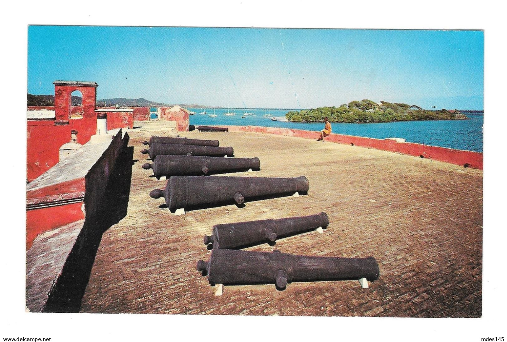 St Croix Virgin Island Fort Christiansvaern Christiansted Harbor Row Of Cannons Postcard - Jungferninseln, Amerik.