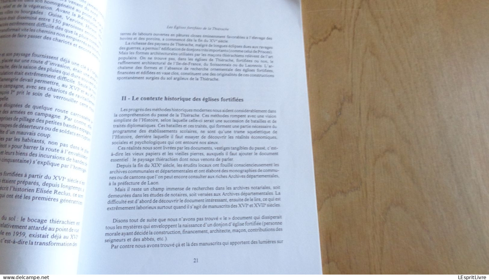 LES EGLISES FORTIFIEES DE LA THIERACHE Poujol Régionalisme Vervins Hirson La Capelle Marle Nouvion Rozoy Guise Aubenton