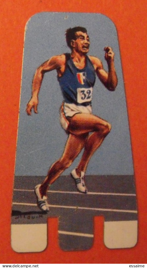 Plaquette Nesquik Jeux Olympiques. Podium Olympique. Claude Piquemal. 100 M. France.  Tokyo 1964 - Placas En Aluminio (desde 1961)