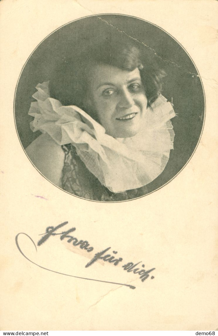 Fantaisie  Femme Coiffure Collerette 1917 Vœux Pli Dans La Carte Coin Droit Sup - Femmes
