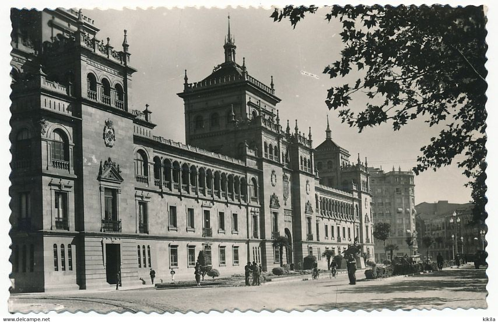 CPSM Dentelée 9 X 14 Espagne (34) VALLADOLID Academia De Caballeria - Valladolid