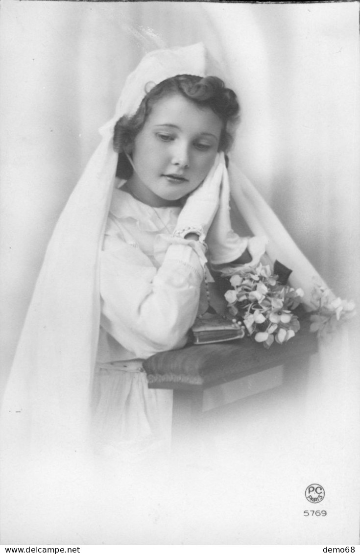 Fantaisie Religion Enfant Véritable Photo Enfant Jeune Fille Demoiselle Communion, Voile Prie Dieu Aube Fleur Missel - Altri & Non Classificati