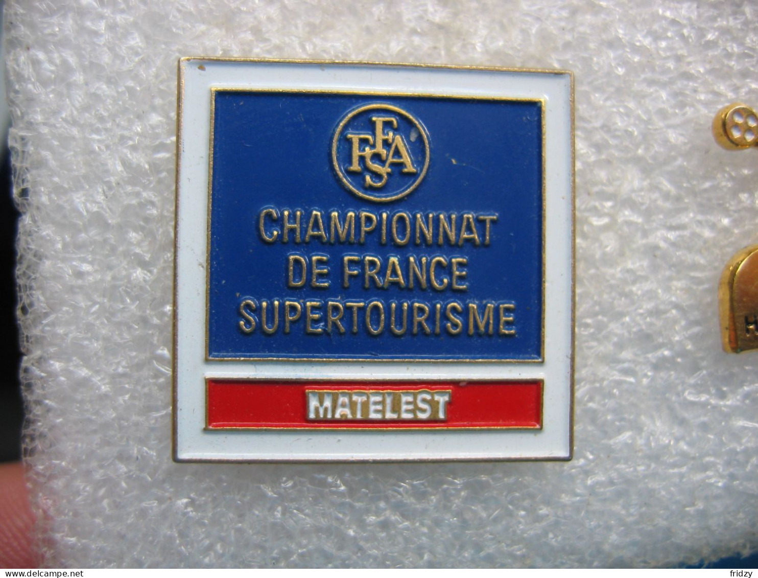 Pin's FFSA (Fédération Française Du Sport Automobile). Championnat De France Supertourisme Sponsorisé Par MATELEST - Rally