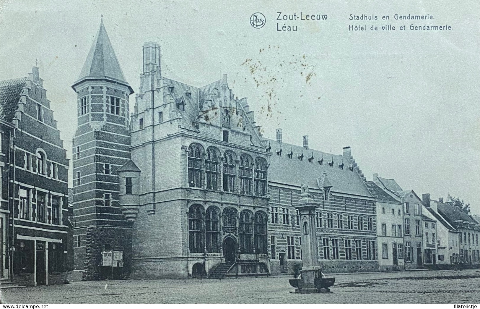 Zoutleeuw Stadhuis En Gendarmerie 1911 - Zoutleeuw