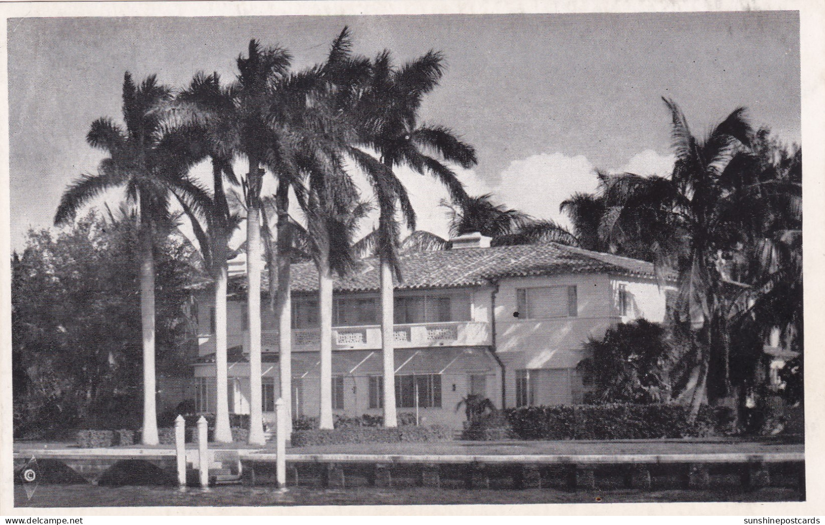 Florida Miami Beach Home Of Mrs William Fisher Seen From "Gray Line" Sightseeing Boat - Miami Beach