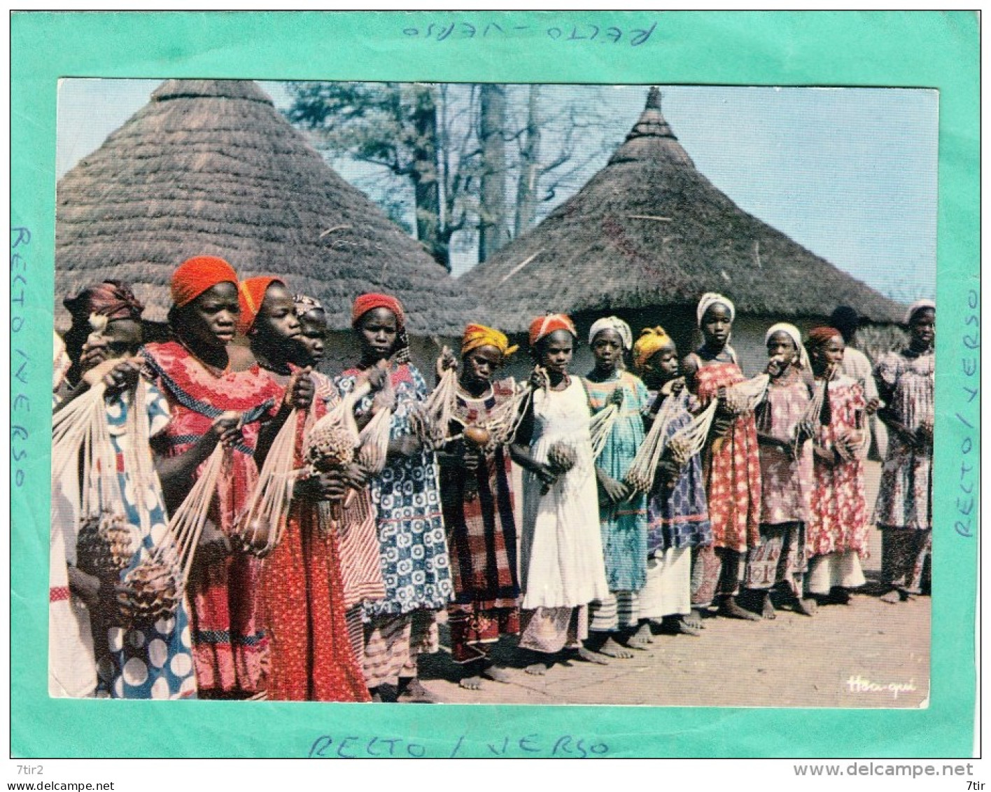 AFRIQUE EN COULEUR DANSE AU VILLAGE - Non Classés