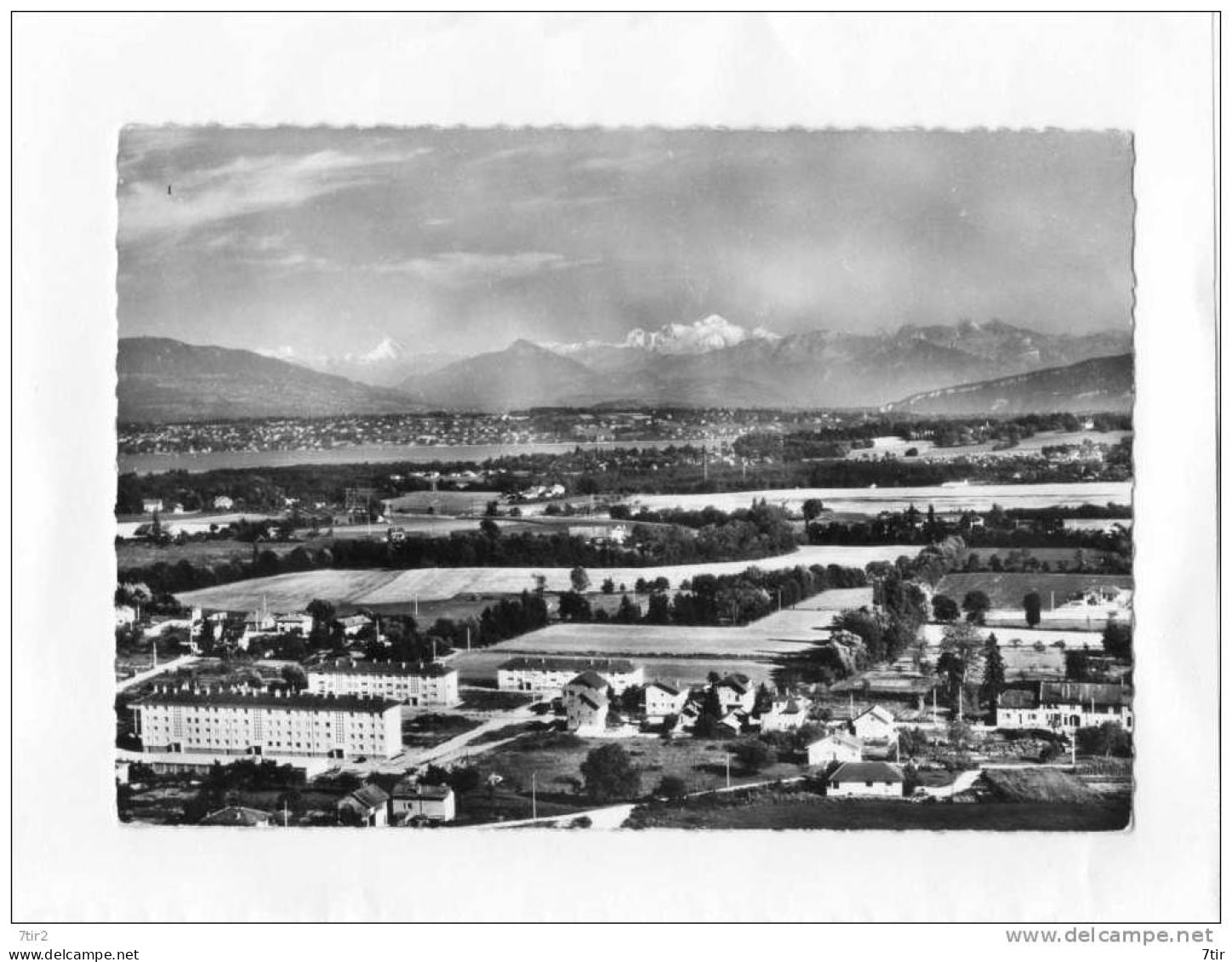 FERNEY VOLTAIRE Vue Aérienne Sur La Ville Le Lac Léman Et Le Mont Blanc - Castelnau Magnoac