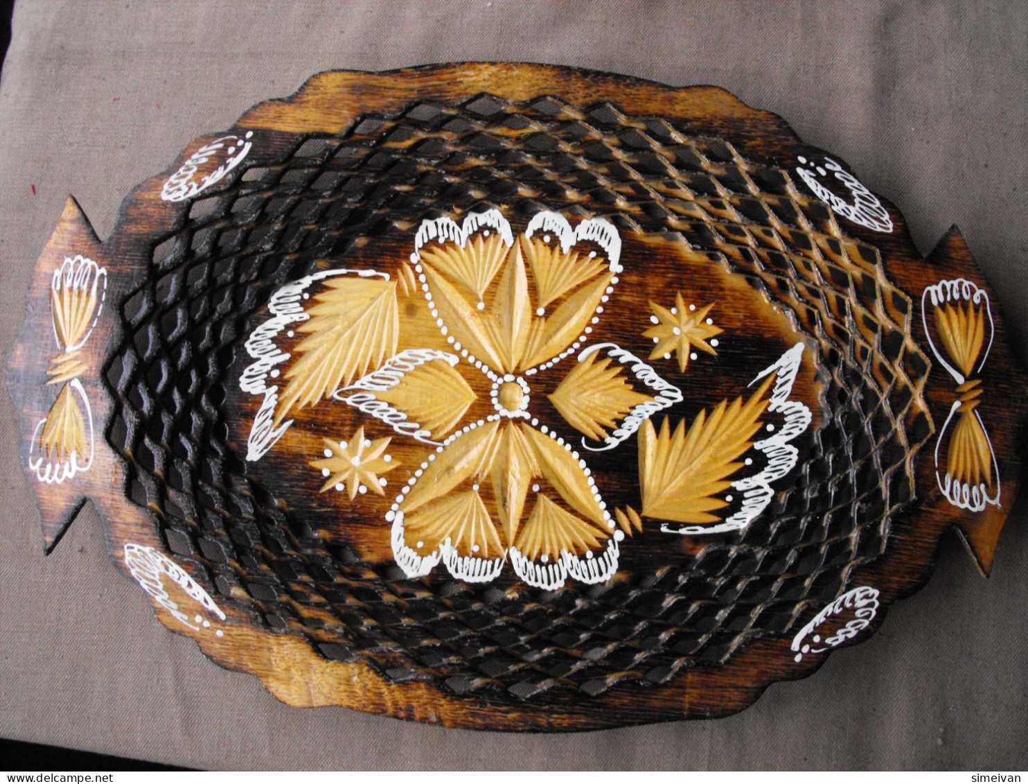 Vintage Hand Carved And Painted Wooden Plate For Home Décor #0645 - Assiettes