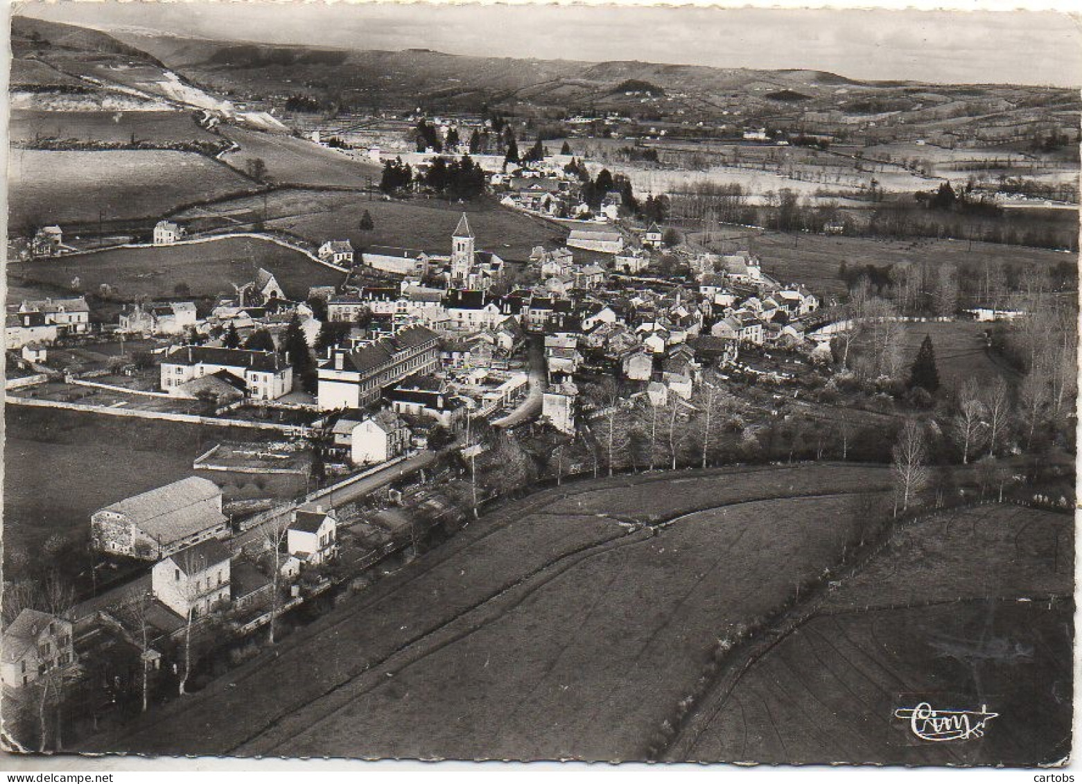 15 ARPAJON-sur-CERE  Vue Générale Et La Gare - Arpajon Sur Cere