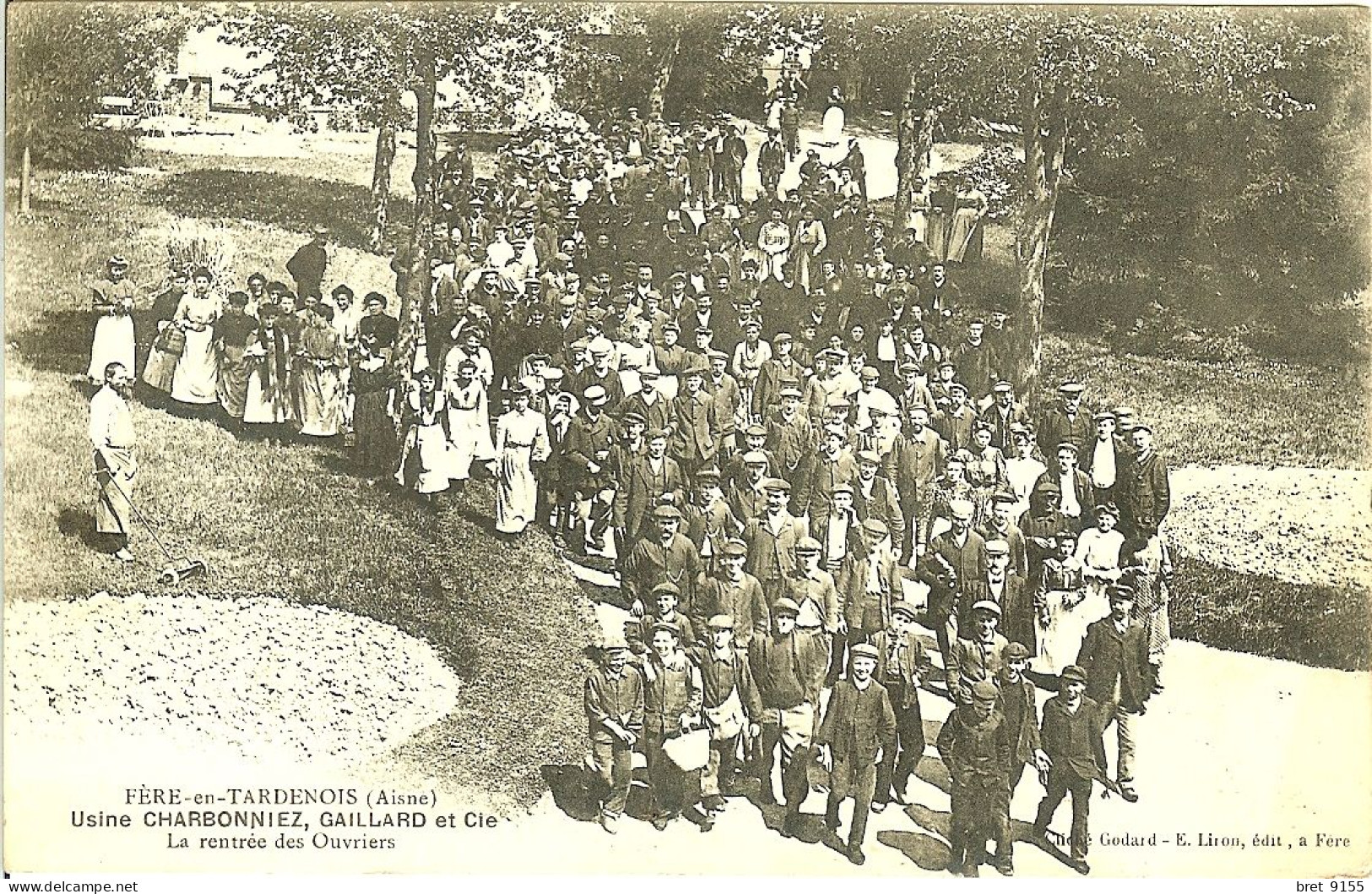 02 FERE EN TARDENOIS USINE CHARBONNIEZ GAILLARD Et Cie RENTREE EN MASSE DES OUVRIERS TRES GROSSE ANIMATION - Fere En Tardenois