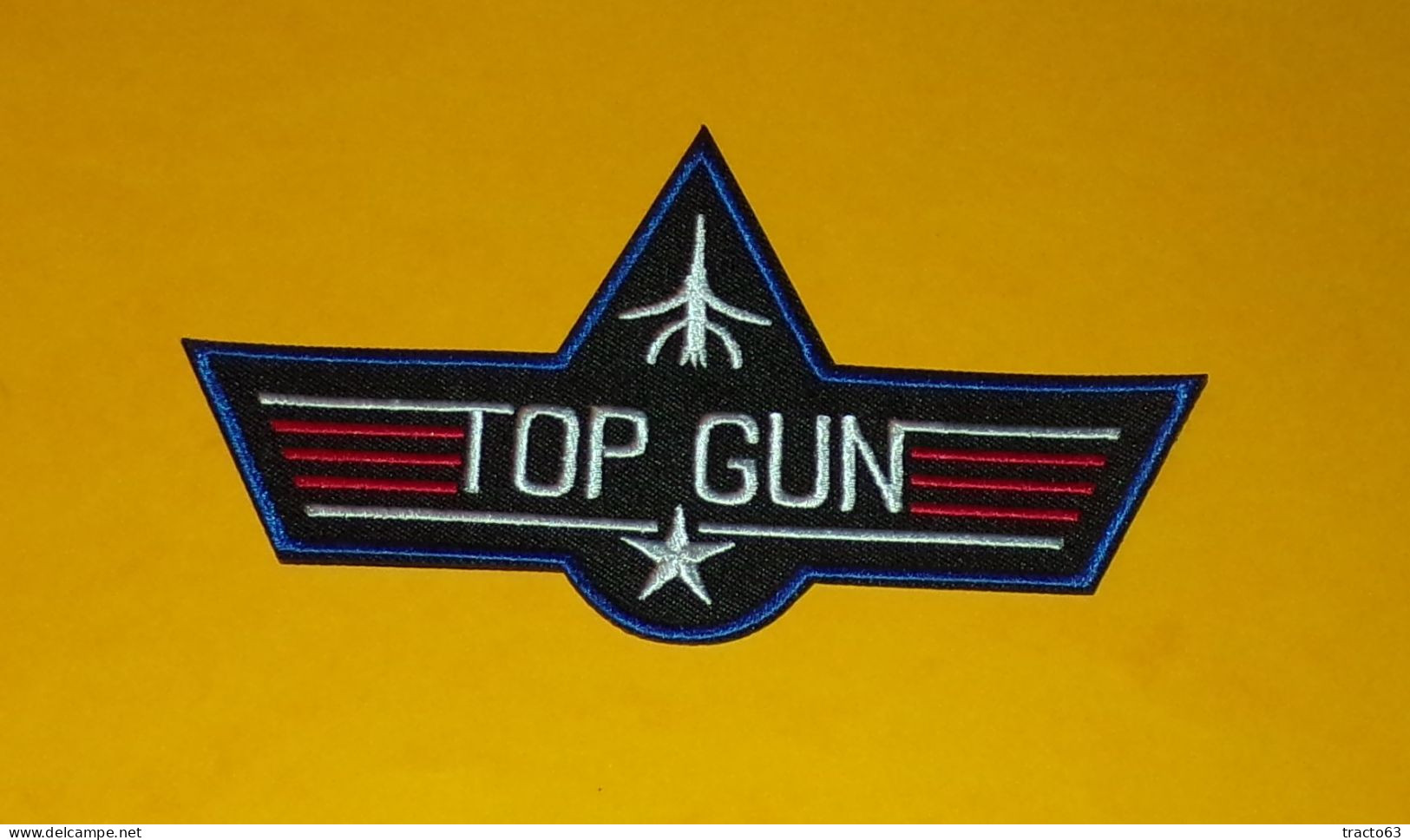 TISSU PATCH : TOP GUN , DIAMETRE 9 CM , BON ETAT VOIR PHOTO . POUR TOUT RENSEIGNEMENT ME CONTACTER. REGARDEZ MES AUTRES - Ecussons Tissu