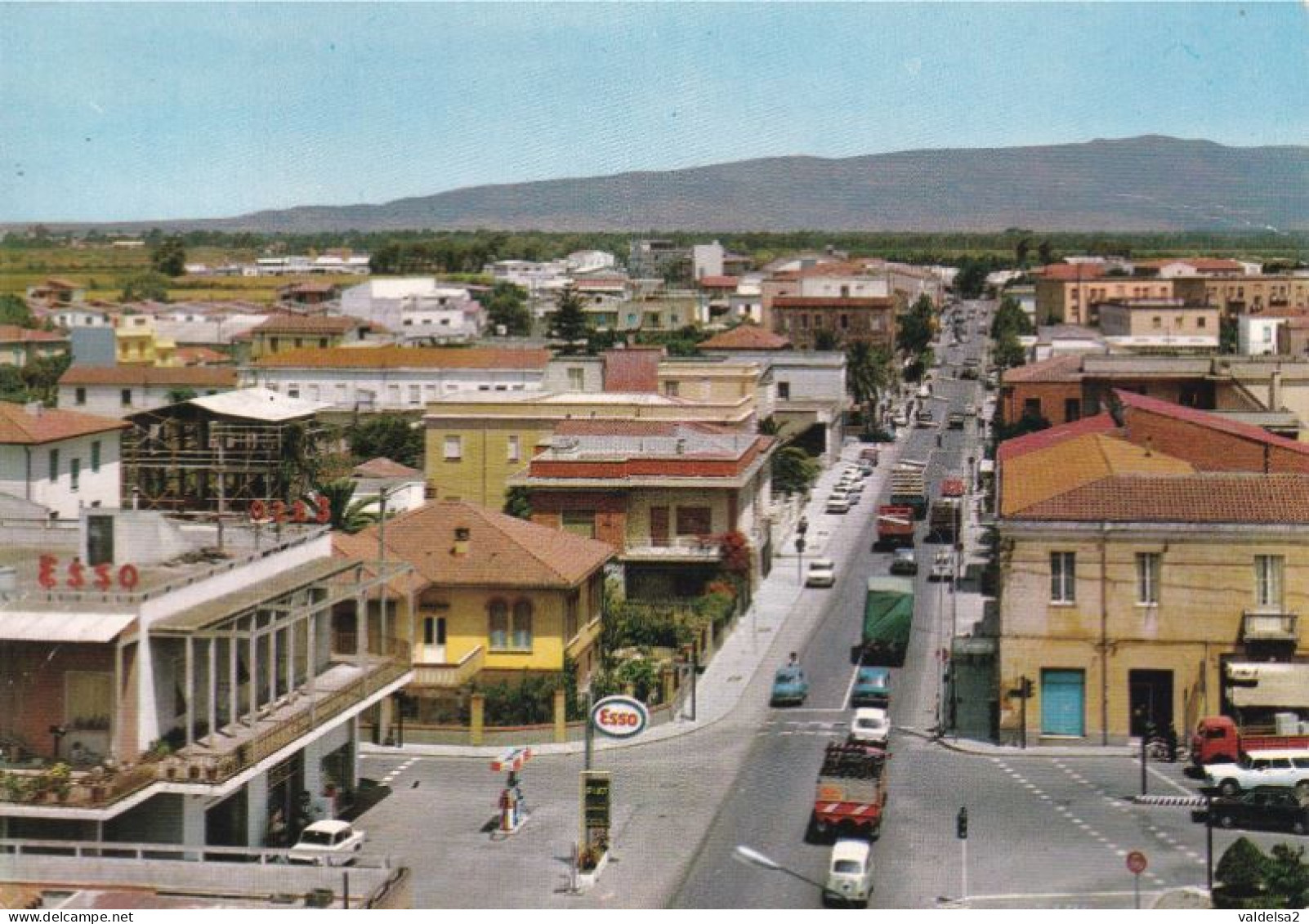 ORISTANO - PANORAMA PARZIALE - DISTRIBUTORE BENZINA ESSO - CAMION / TRUCK - 1976 - Oristano