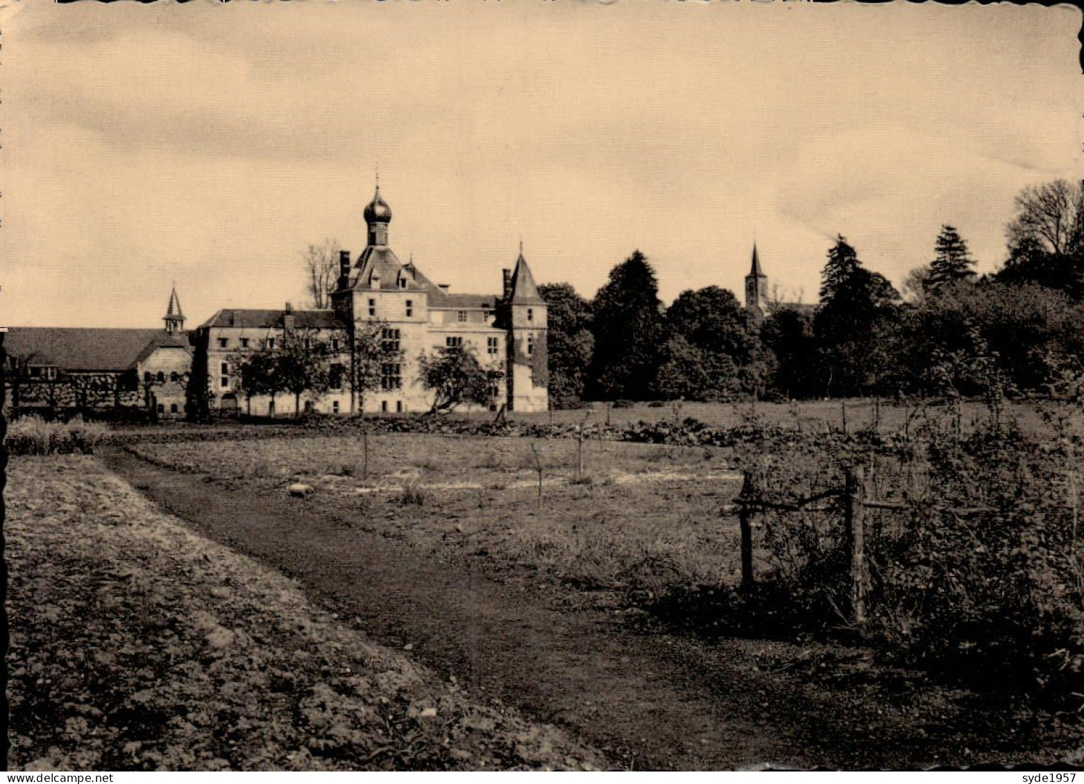 ERMETON SUR BIERT - Monastère Notre Dame - Façade Ouest - Mettet