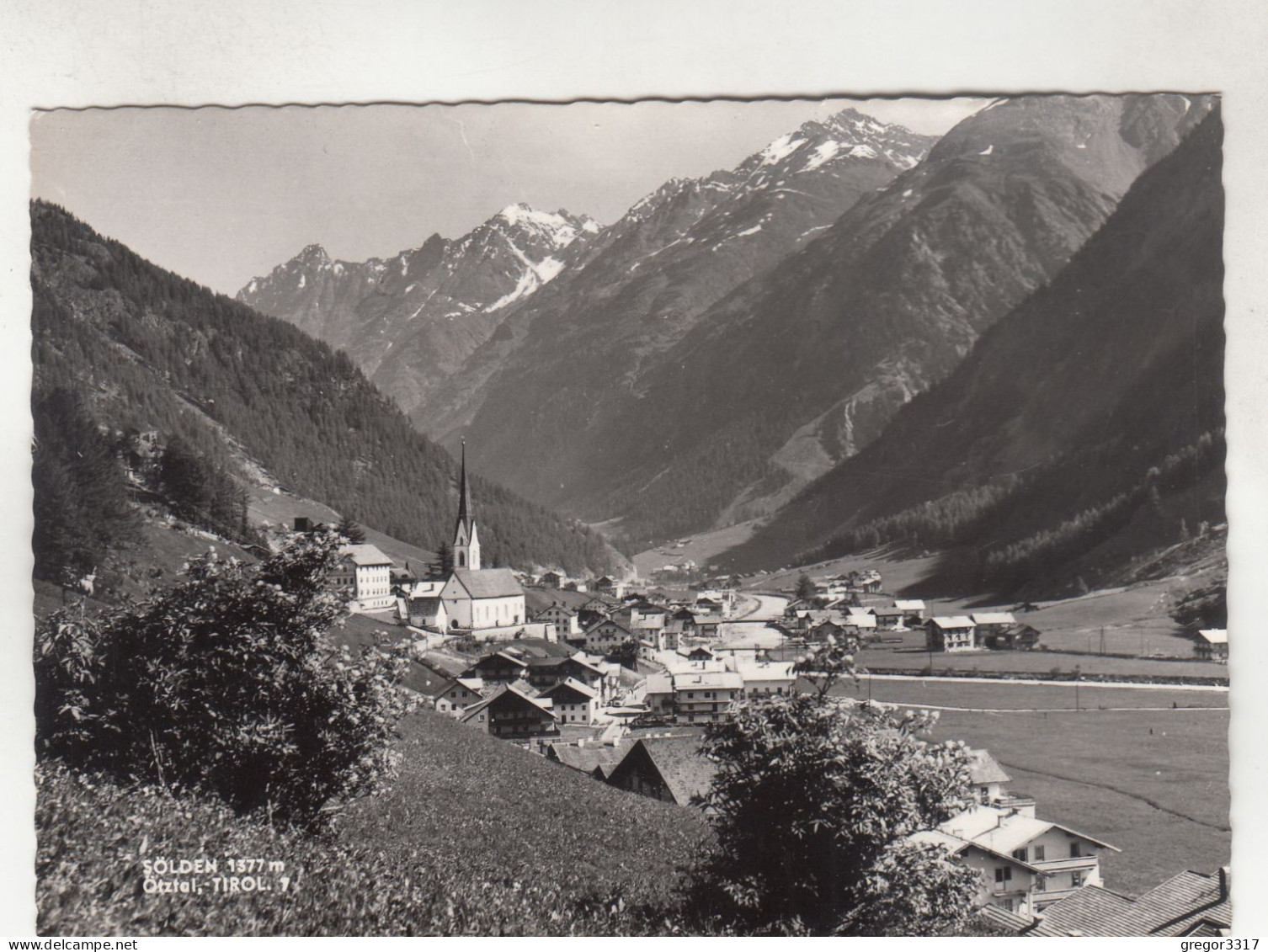 D3330) SÖLDEN - Ötztal - Tirol - Kirche Häuser Von Wiese Aus Gesehen - Sölden