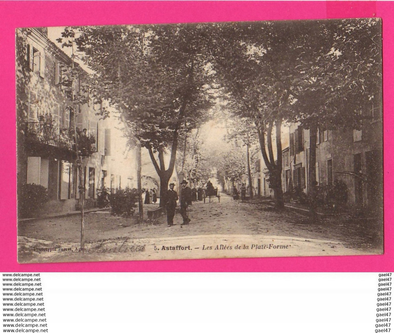 CPA (Ref: Z2043) ASTAFFORT (47 LOT & GARONNE) Les Allées De La Plate-Forme (animée) - Astaffort