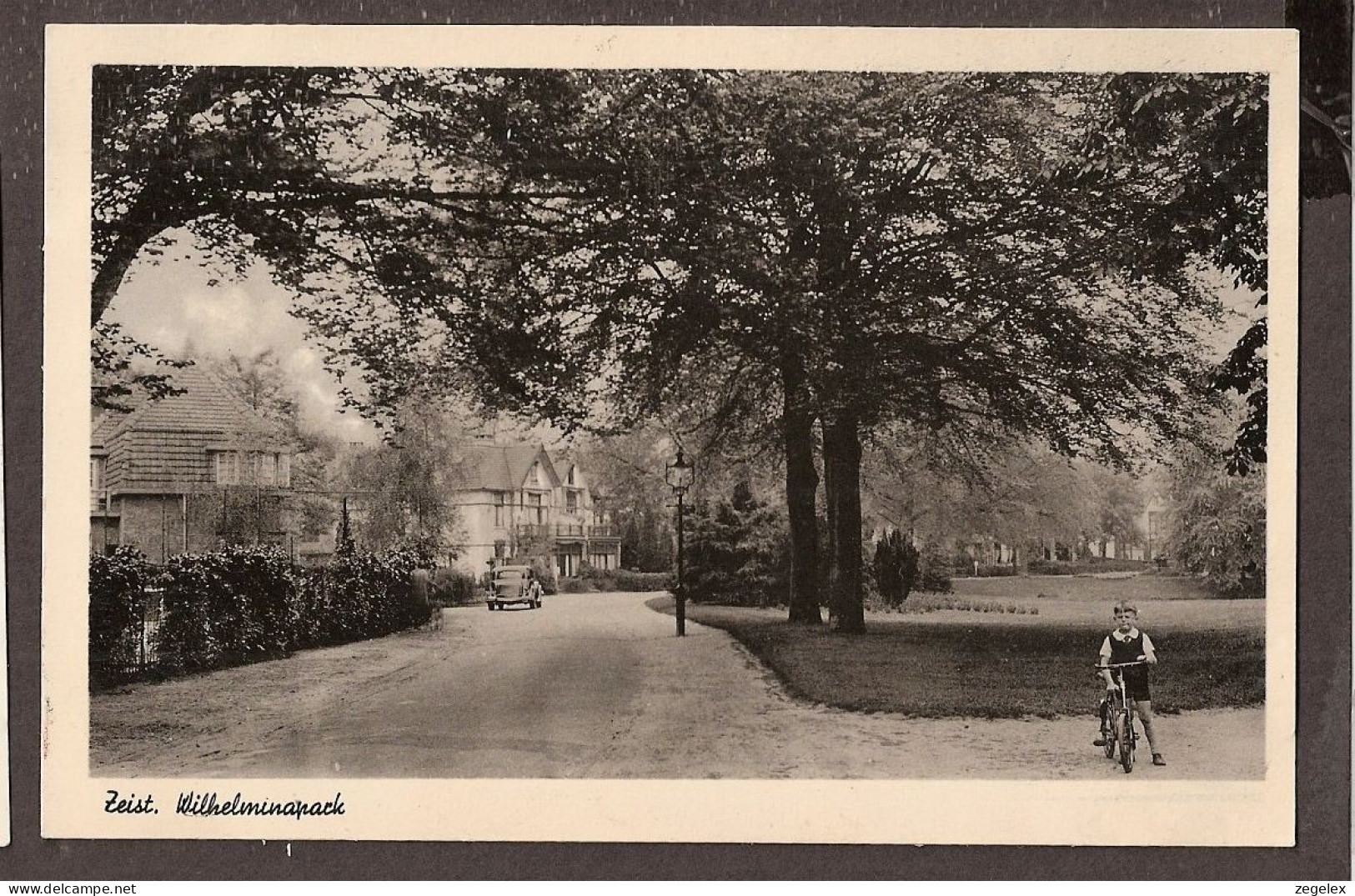 Zeist, Wilhelminapark - Jongetje Met Fiets - Zeist