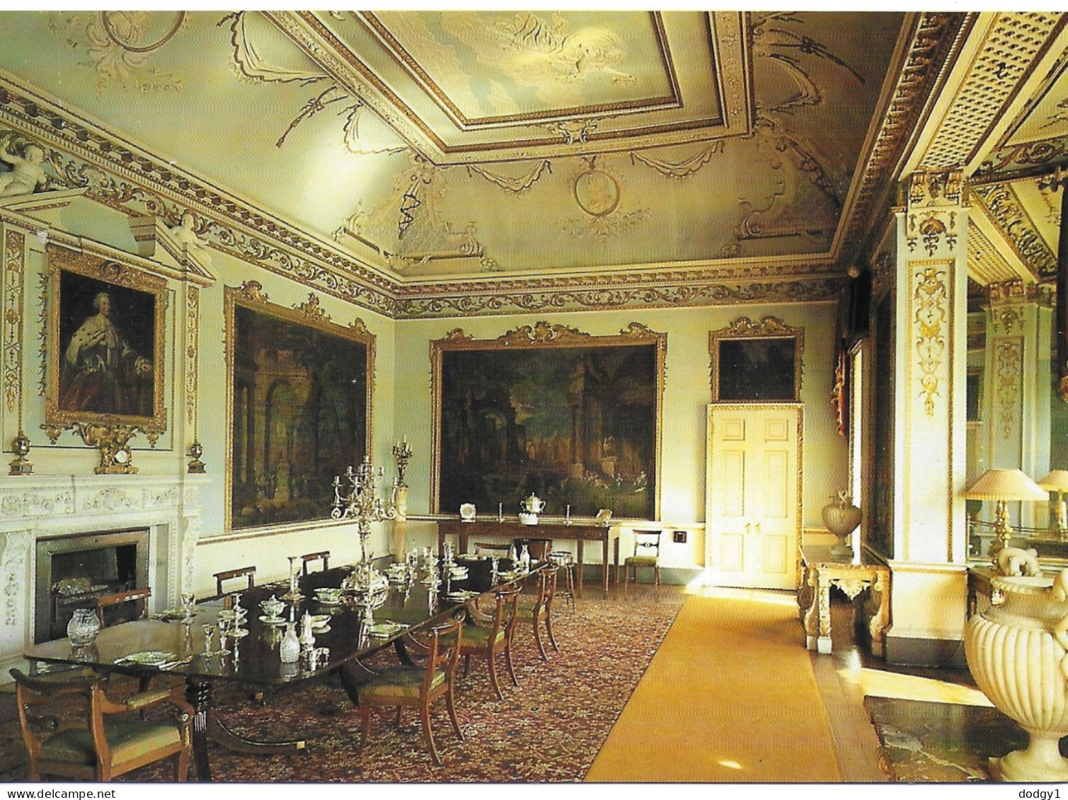 THE DINING ROOM, SHUGBOROUGH, STAFFORDSHIRE, ENGLAND. UNUSED POSTCARD   Ps6 - Otros & Sin Clasificación