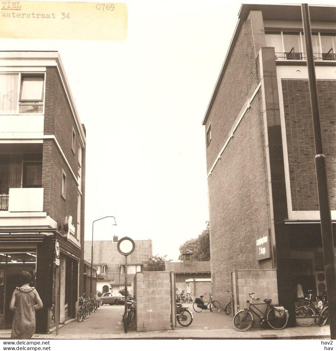 Tiel Waterstraat Jamin Achterzijde 1969 JAM688 - Tiel