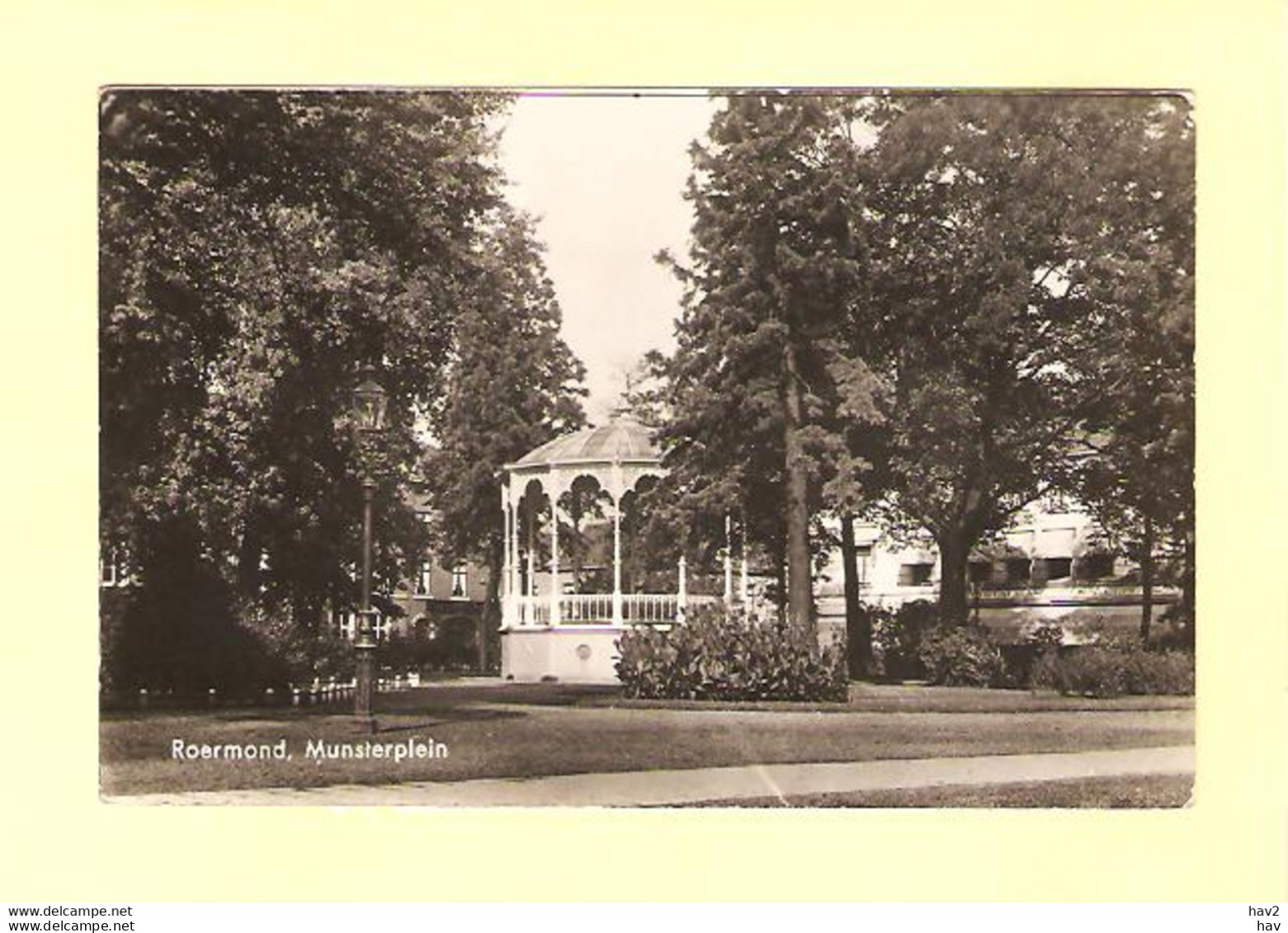 Roermond Munsterplein 1942 RY28101 - Roermond