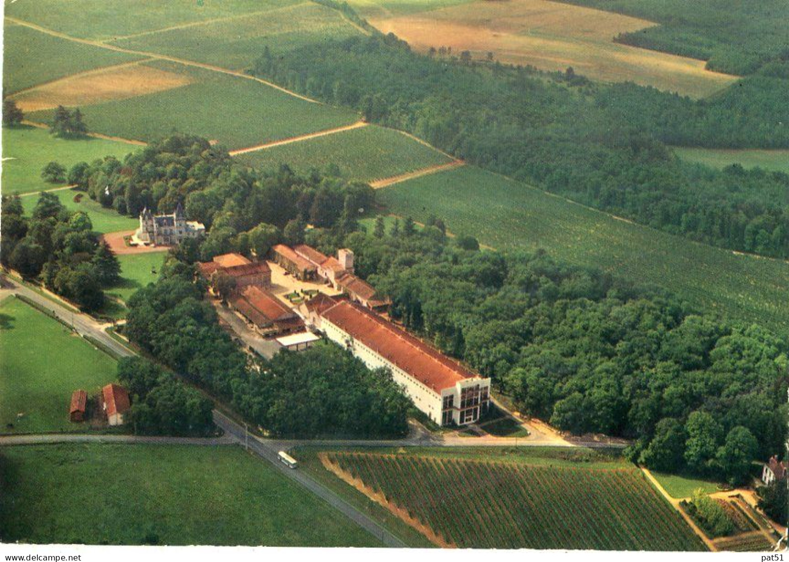 16 - Rouillac : Le Château De Lignières - Propriété De La Société RICARD - Rouillac