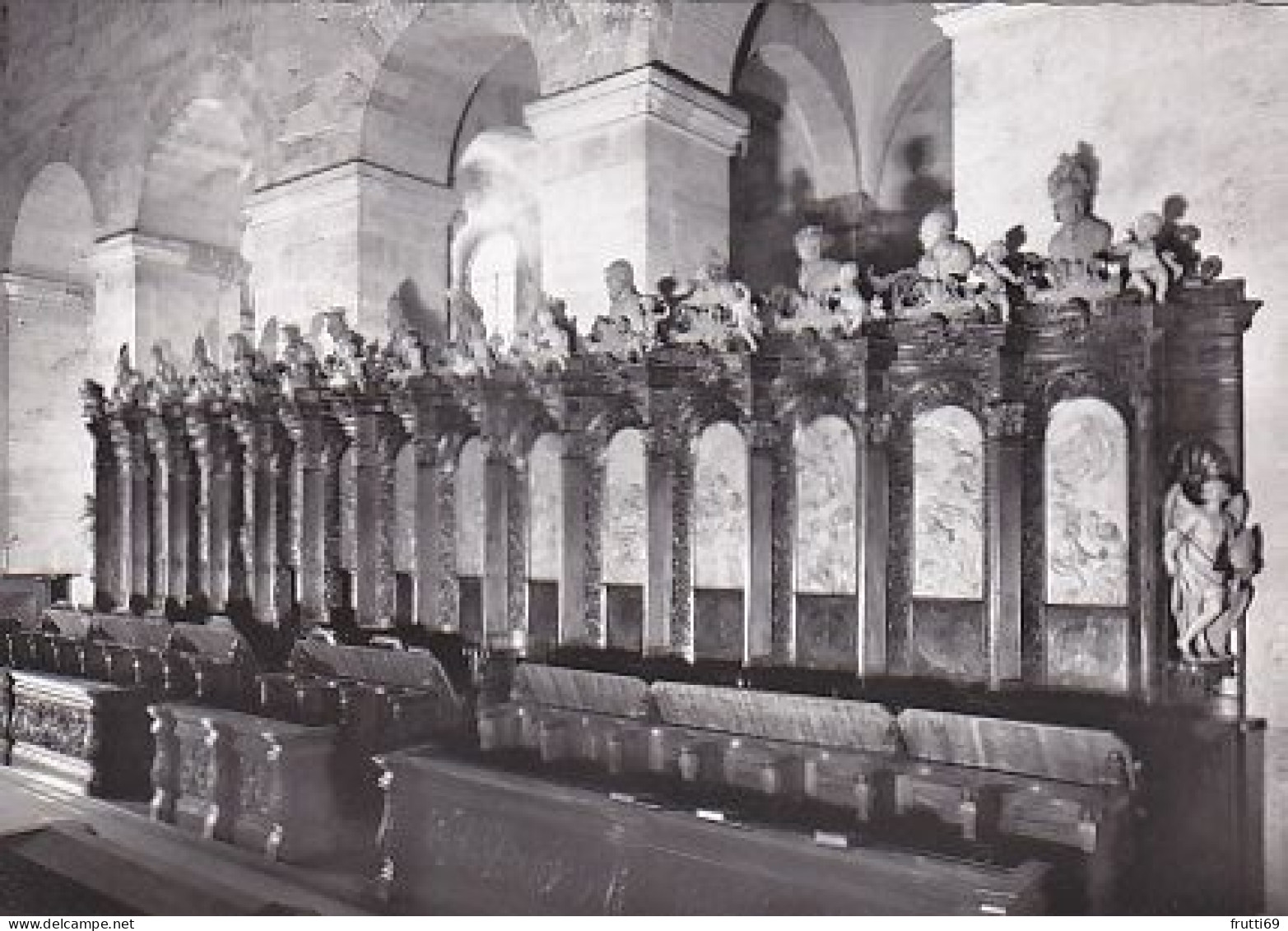 AK 153707 AUSTRIA - Cisterzienser Abtei Heiligenkreuz - Stiftskirche - Heiligenkreuz