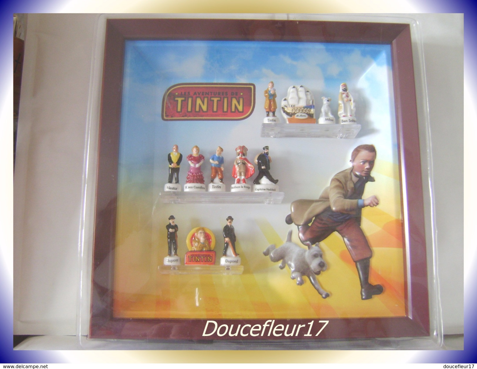 Coffret Les Aventures De Tintin .. Fèves Dont 2 Hors Série, Peut-être Vendu Sans Coffret...Ref AFF : 1-2012 ..(boite) - Strips