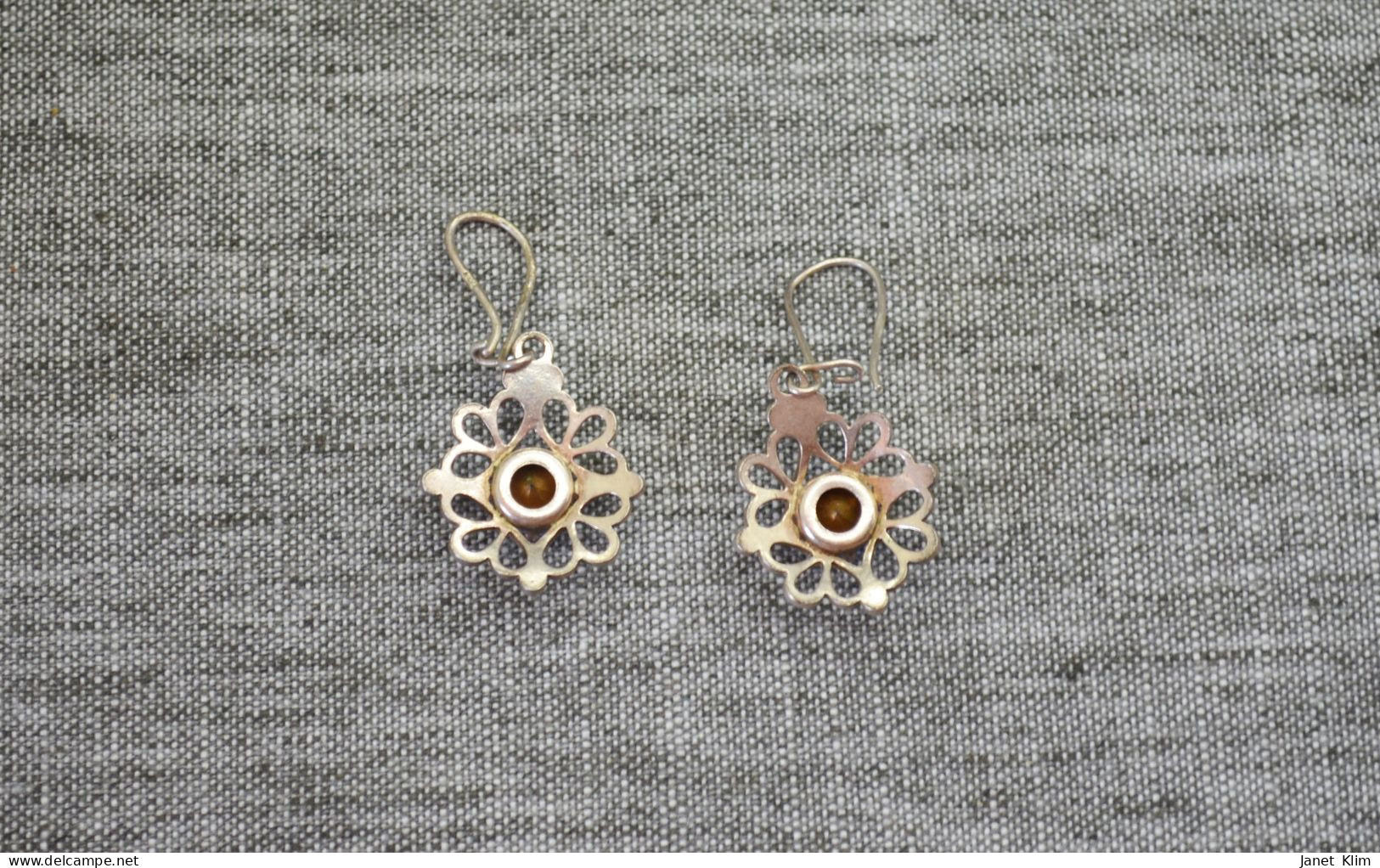 Beautiful Vintage Earrings With Stones - Oorringen