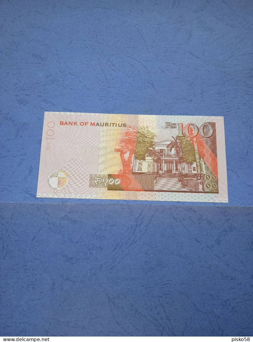 MAURITIUS-P56a 100R 2004 UNC - Maurice